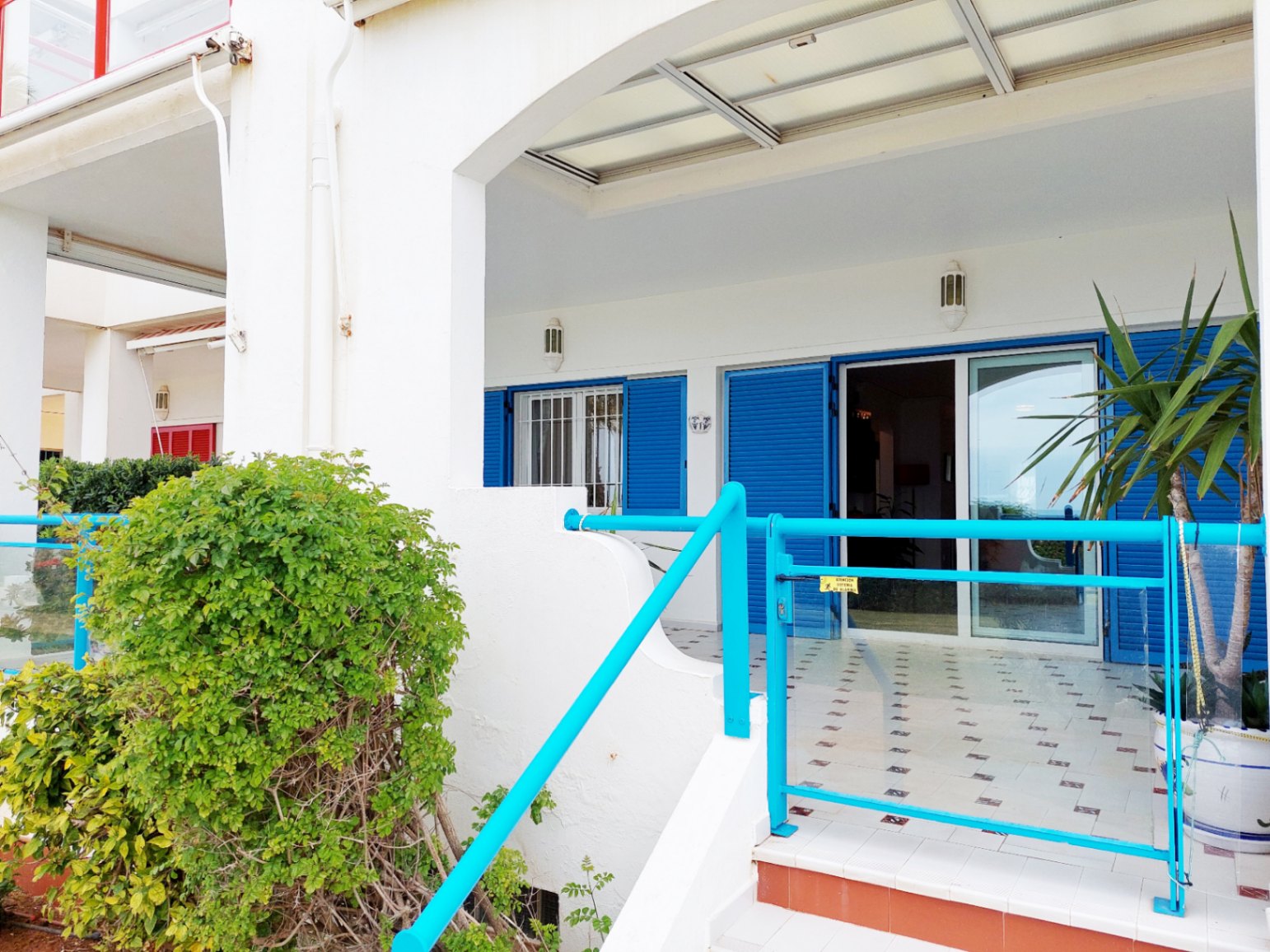 Apartamento frontal al mar en venta Dénia - Urb. La Alberca