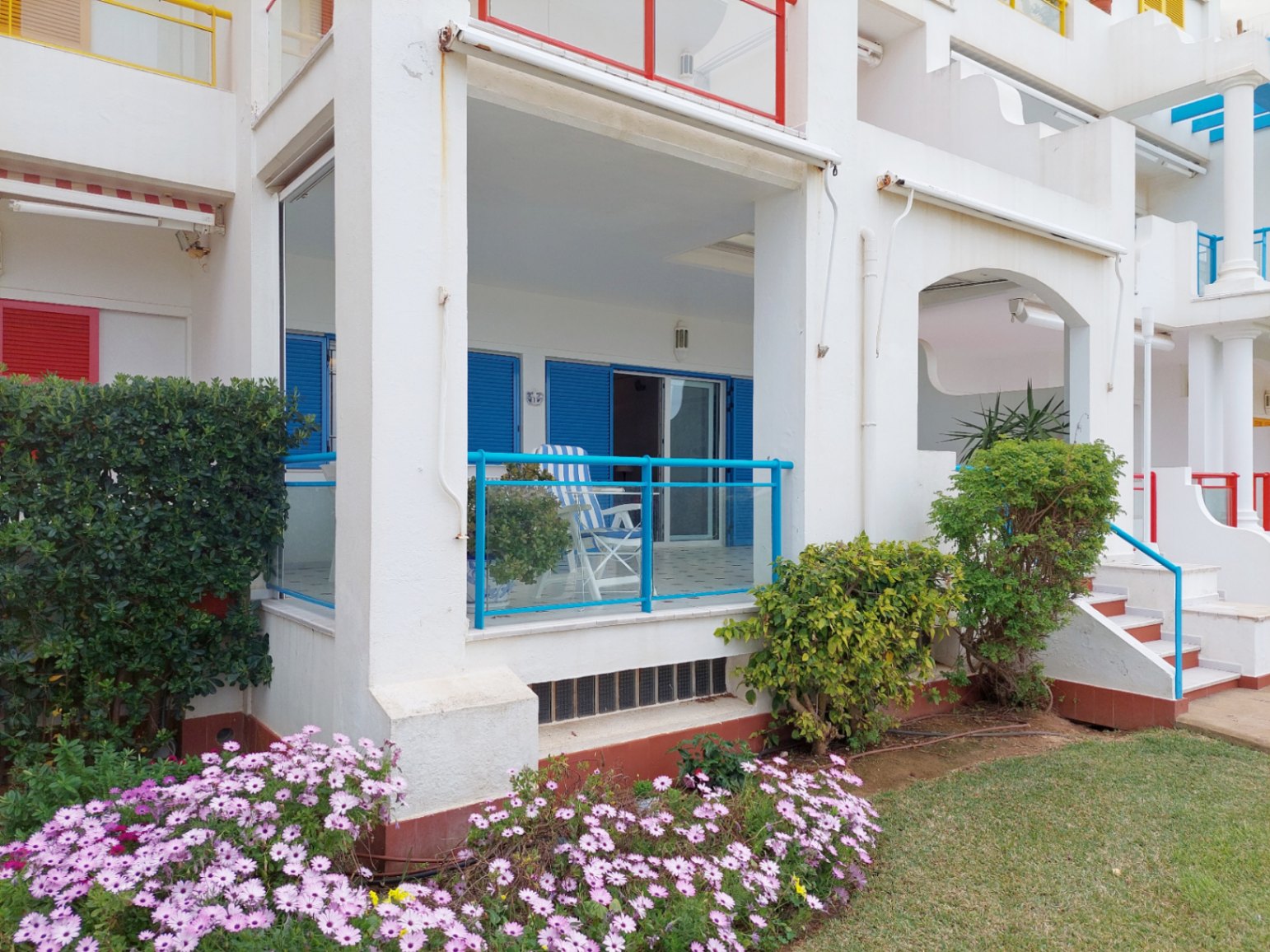 Apartamento frontal al mar en venta Dénia - Urb. La Alberca