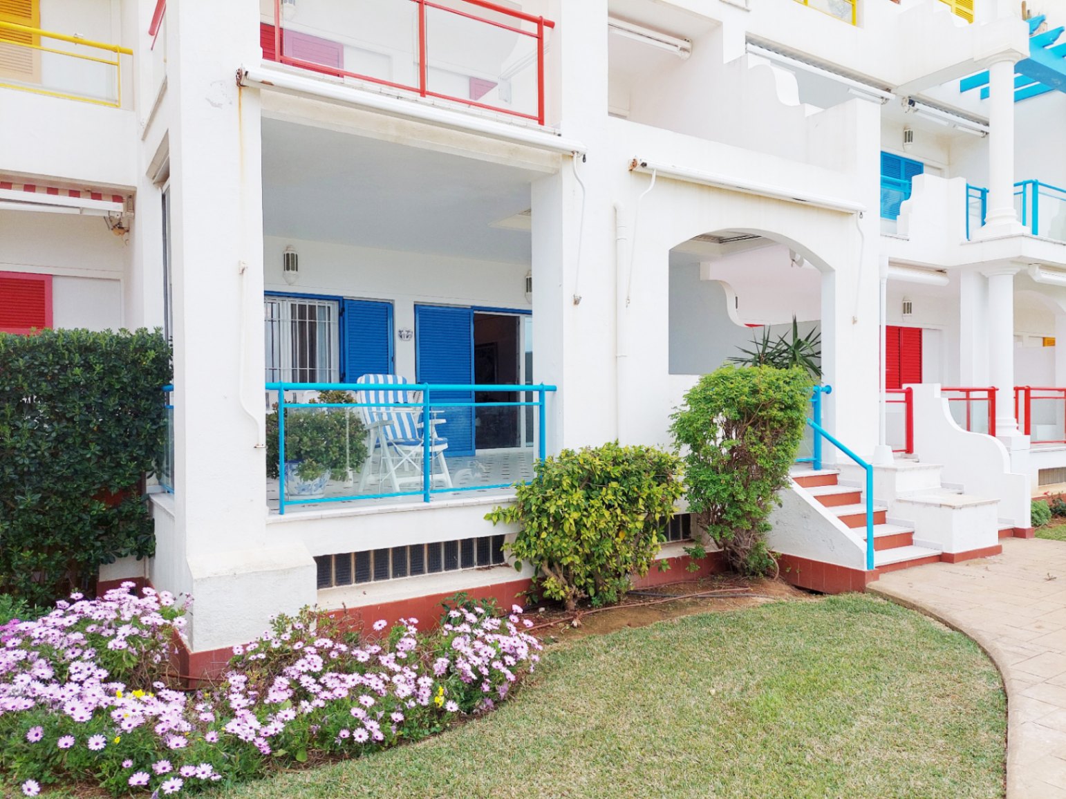 Apartamento frontal al mar en venta Dénia - Urb. La Alberca