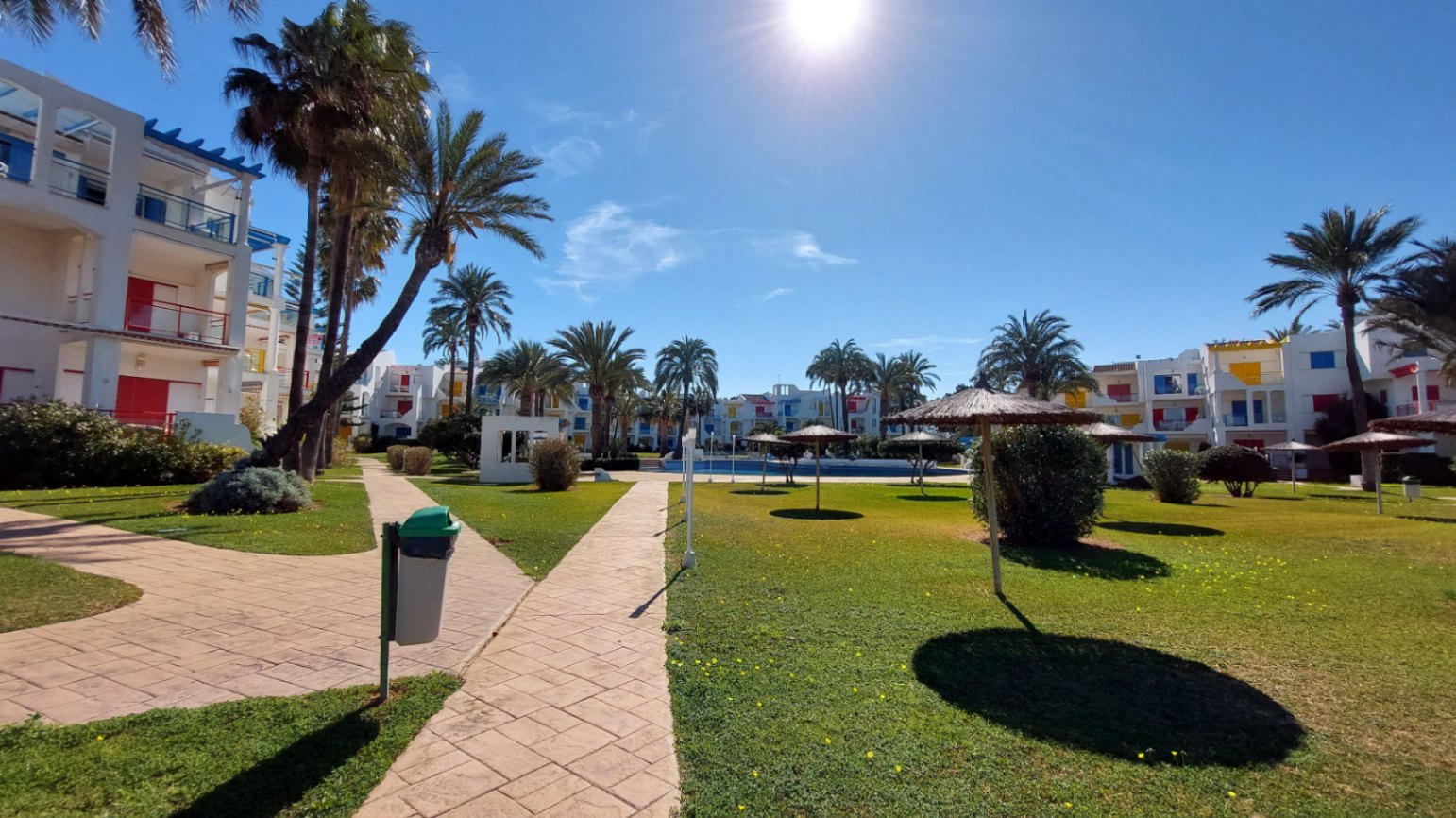 Apartamento frontal al mar en venta Dénia - Urb. La Alberca