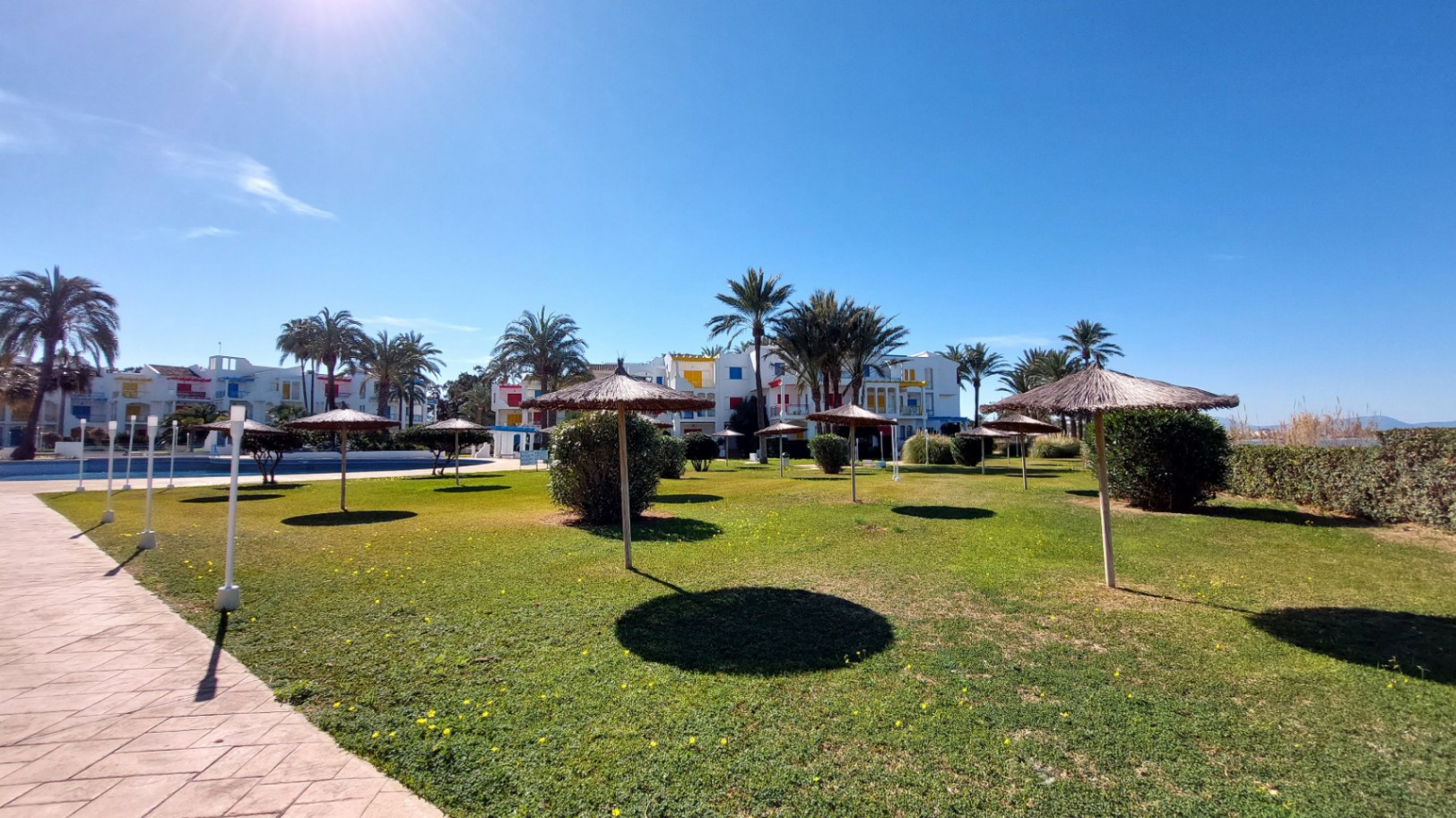 Apartamento frontal al mar en venta Dénia - Urb. La Alberca