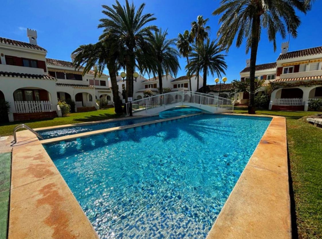 Apartamento con garaje privado en venta Dénia - Urb. L´Escala