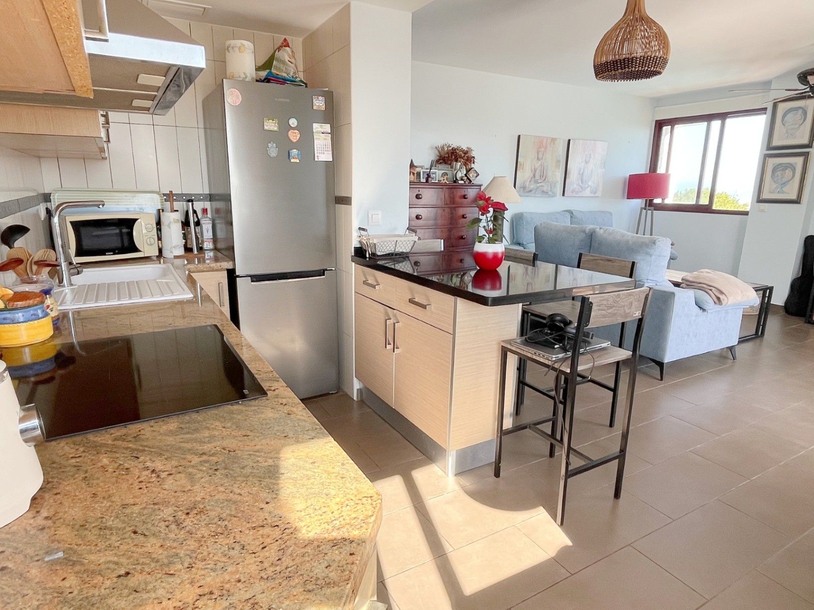 Apartamento en primera línea de playa en Dénia con vistas frontales al mar – Urb. Jardines de Dénia VII