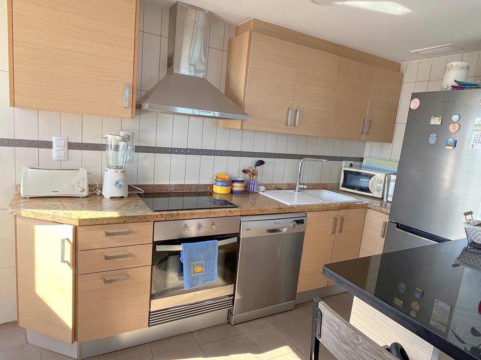 Apartamento en primera línea de playa en Dénia con vistas frontales al mar – Urb. Jardines de Dénia VII
