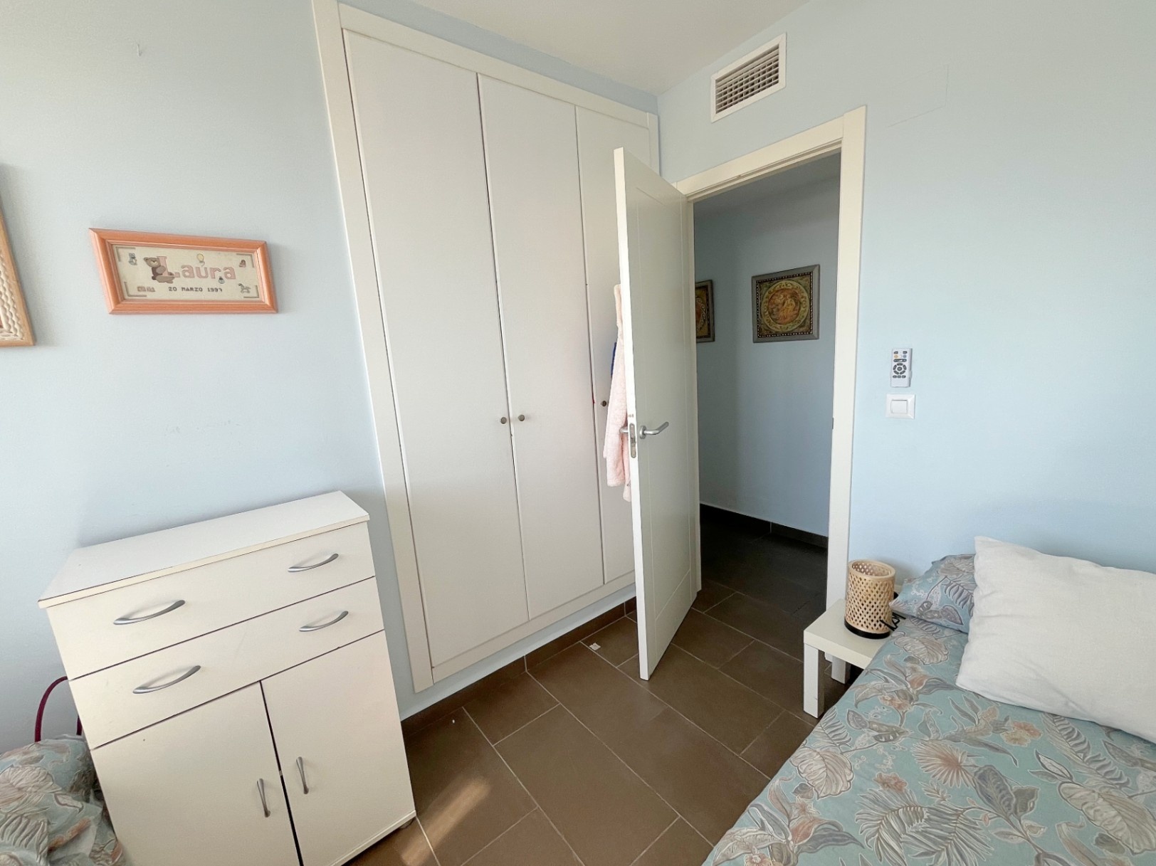 Apartamento en primera línea de playa en Dénia con vistas frontales al mar – Urb. Jardines de Dénia VII