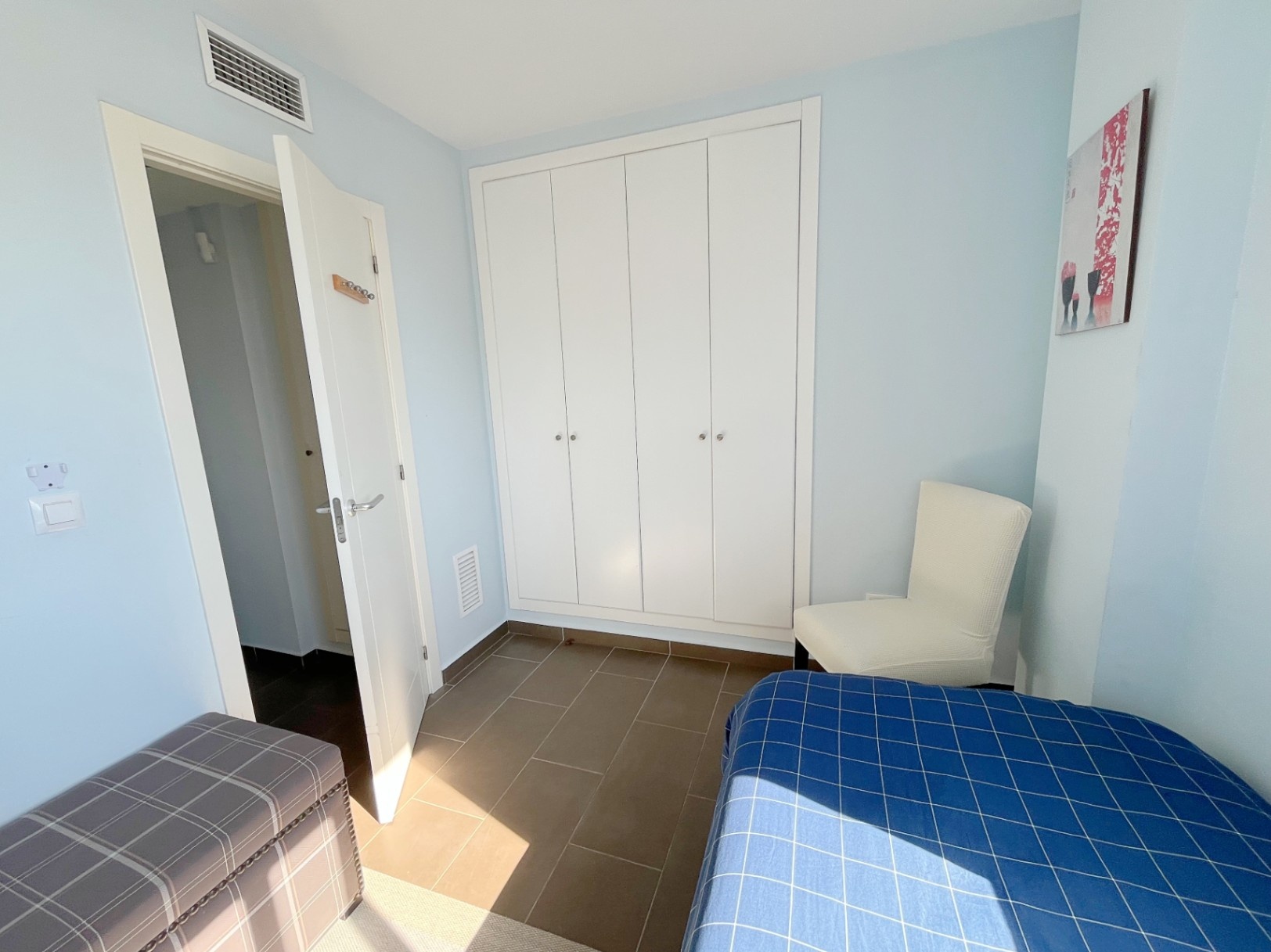 Apartamento en primera línea de playa en Dénia con vistas frontales al mar – Urb. Jardines de Dénia VII