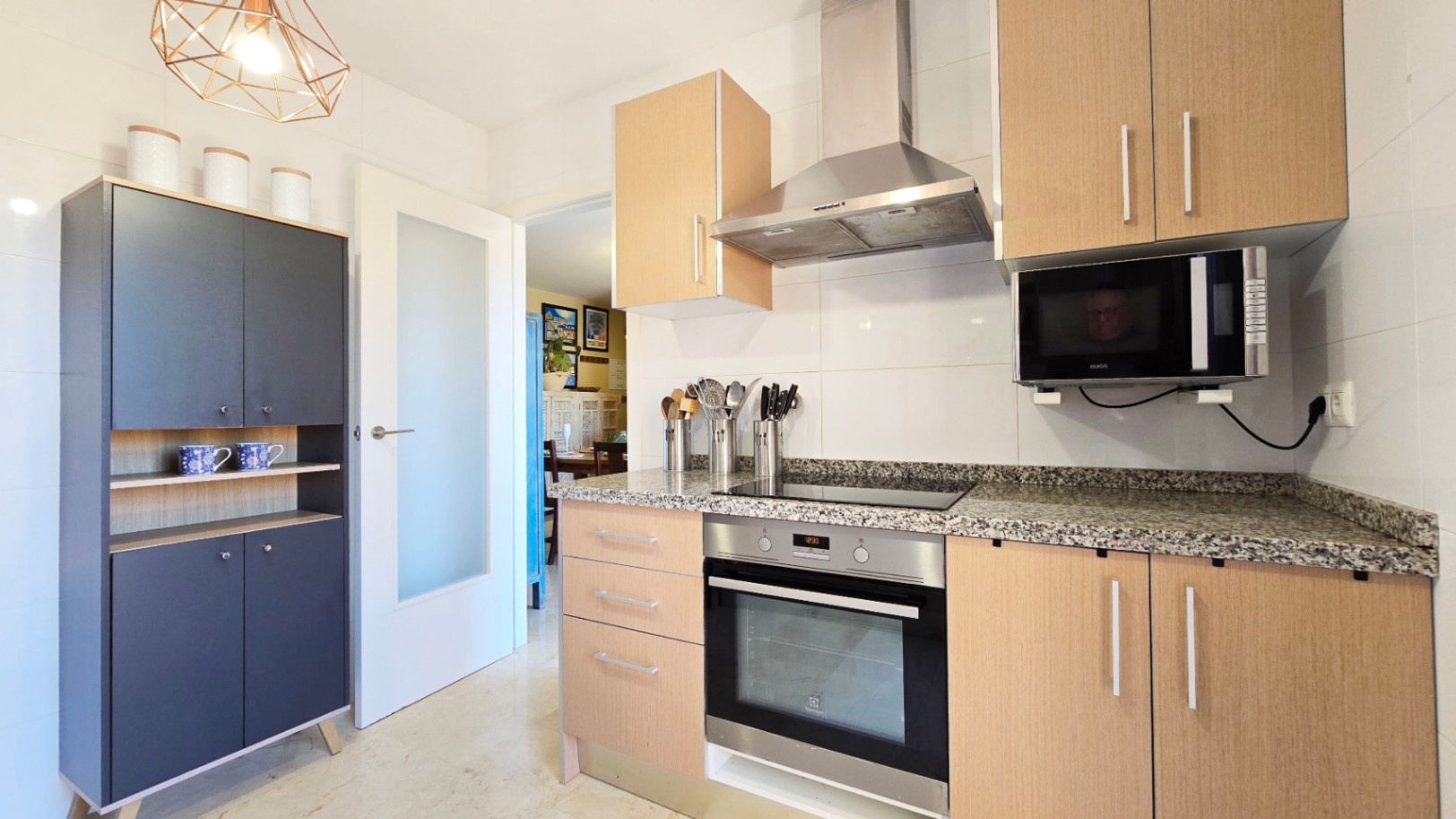 Ático en venta en Beniarbeig con terrazas privadas, vistas abiertas y garaje
