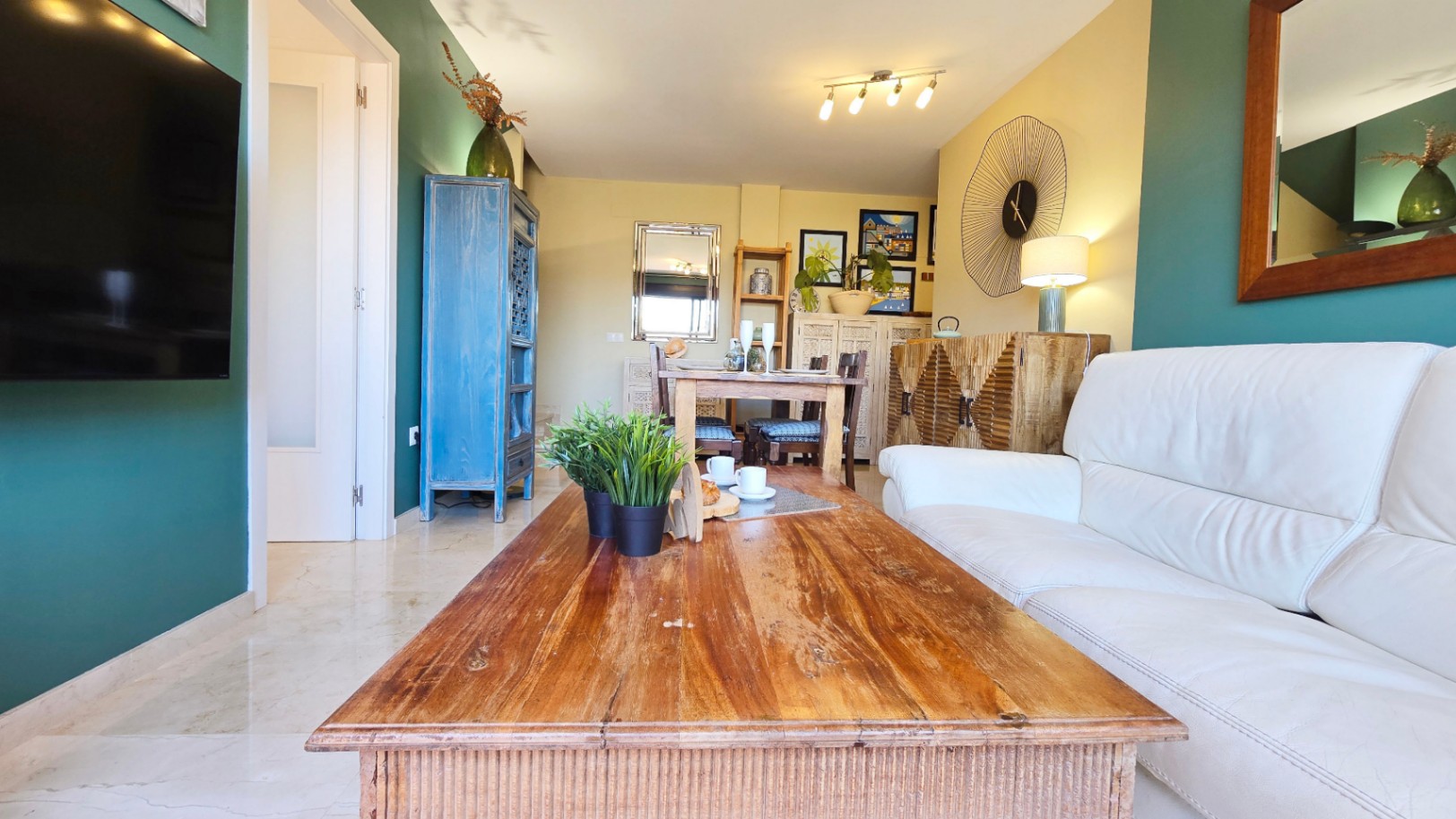 Ático en venta en Beniarbeig con terrazas privadas, vistas abiertas y garaje