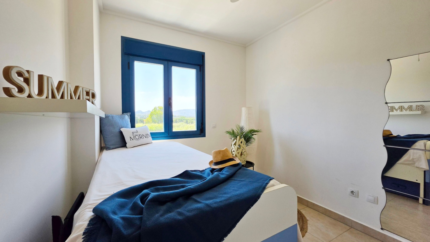 Apartamento con vistas frontales al mar en venta Dénia - Urb. Las Olas