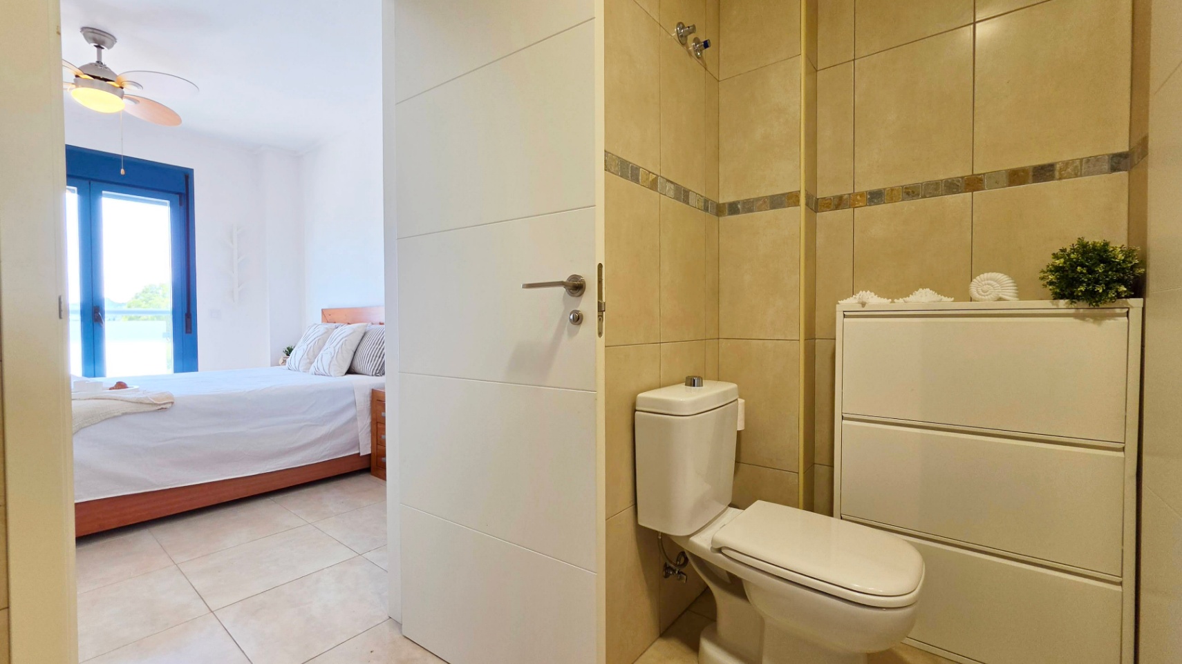 Apartamento con vistas frontales al mar en venta Dénia - Urb. Las Olas