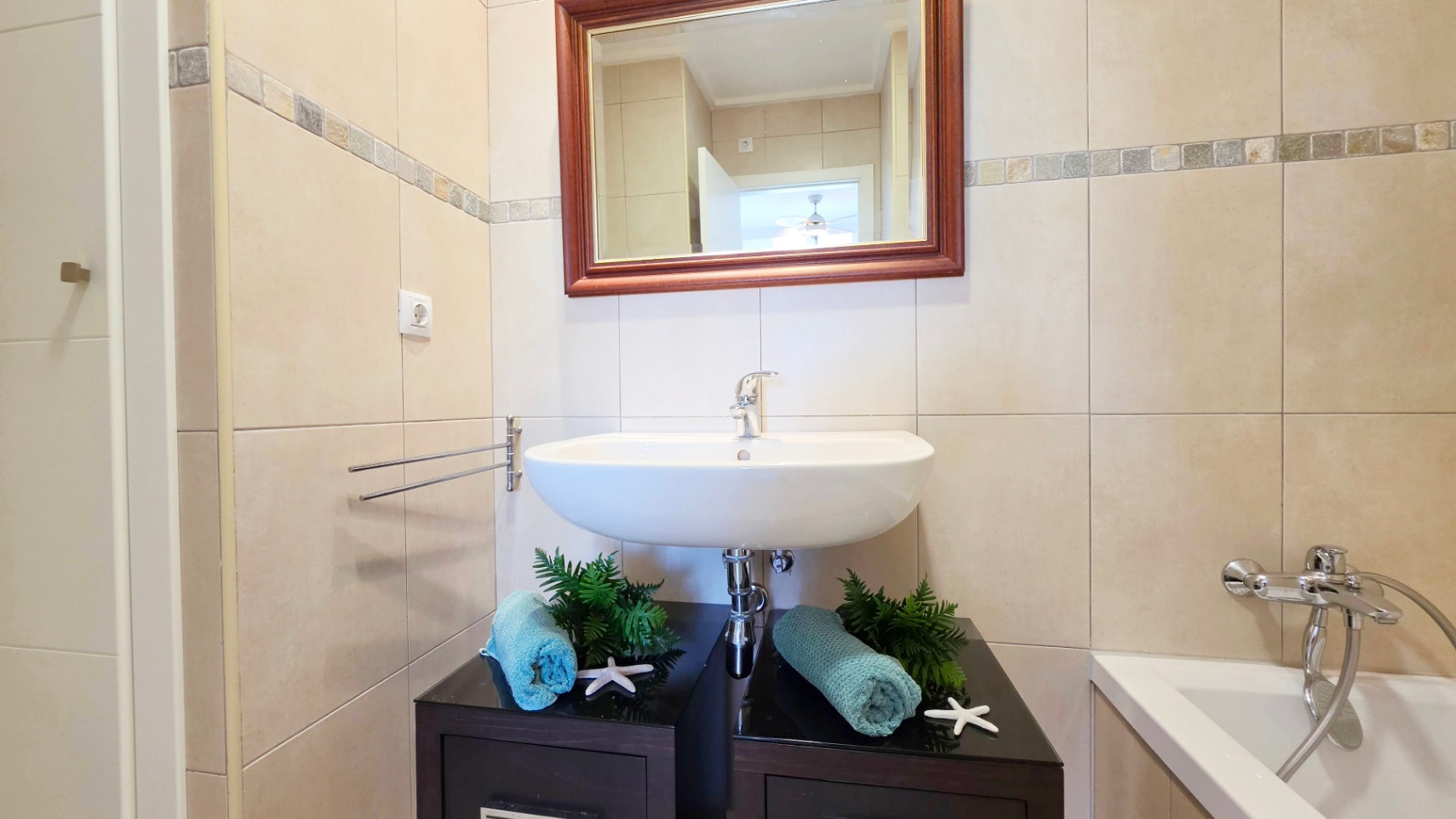 Apartamento con vistas frontales al mar en venta Dénia - Urb. Las Olas