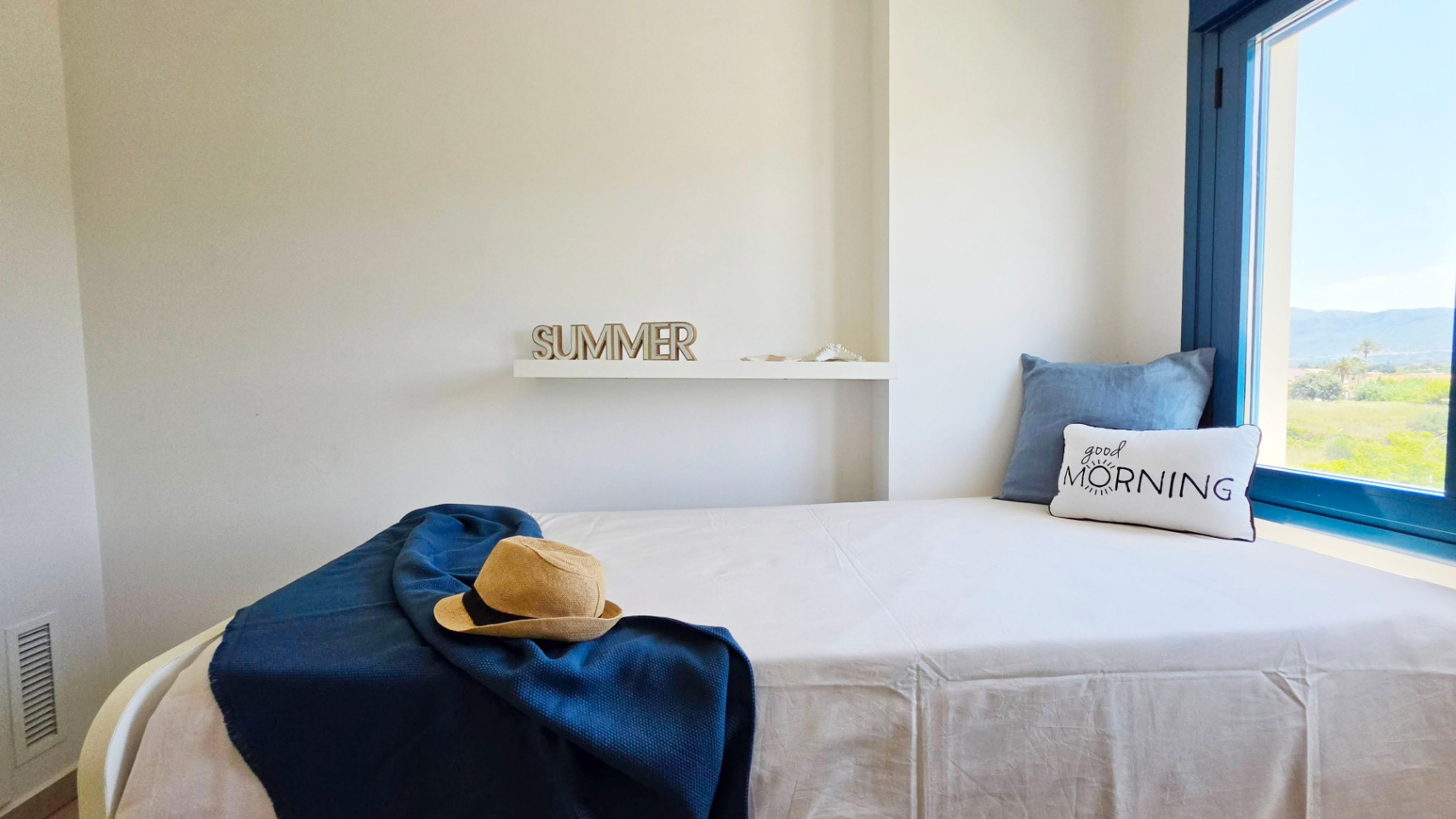 Apartamento con vistas frontales al mar en venta Dénia - Urb. Las Olas