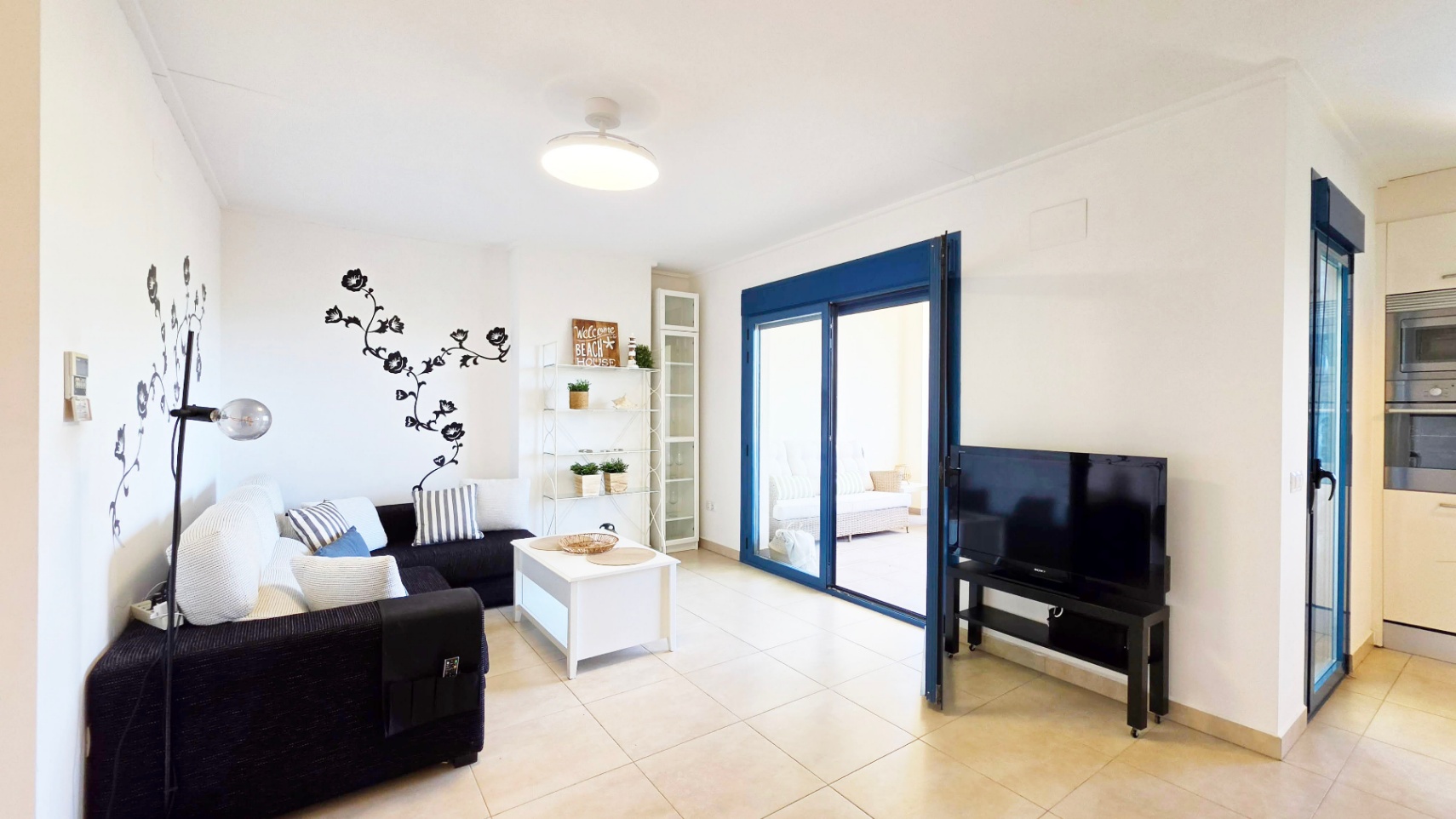 Apartamento con vistas frontales al mar en venta Dénia - Urb. Las Olas