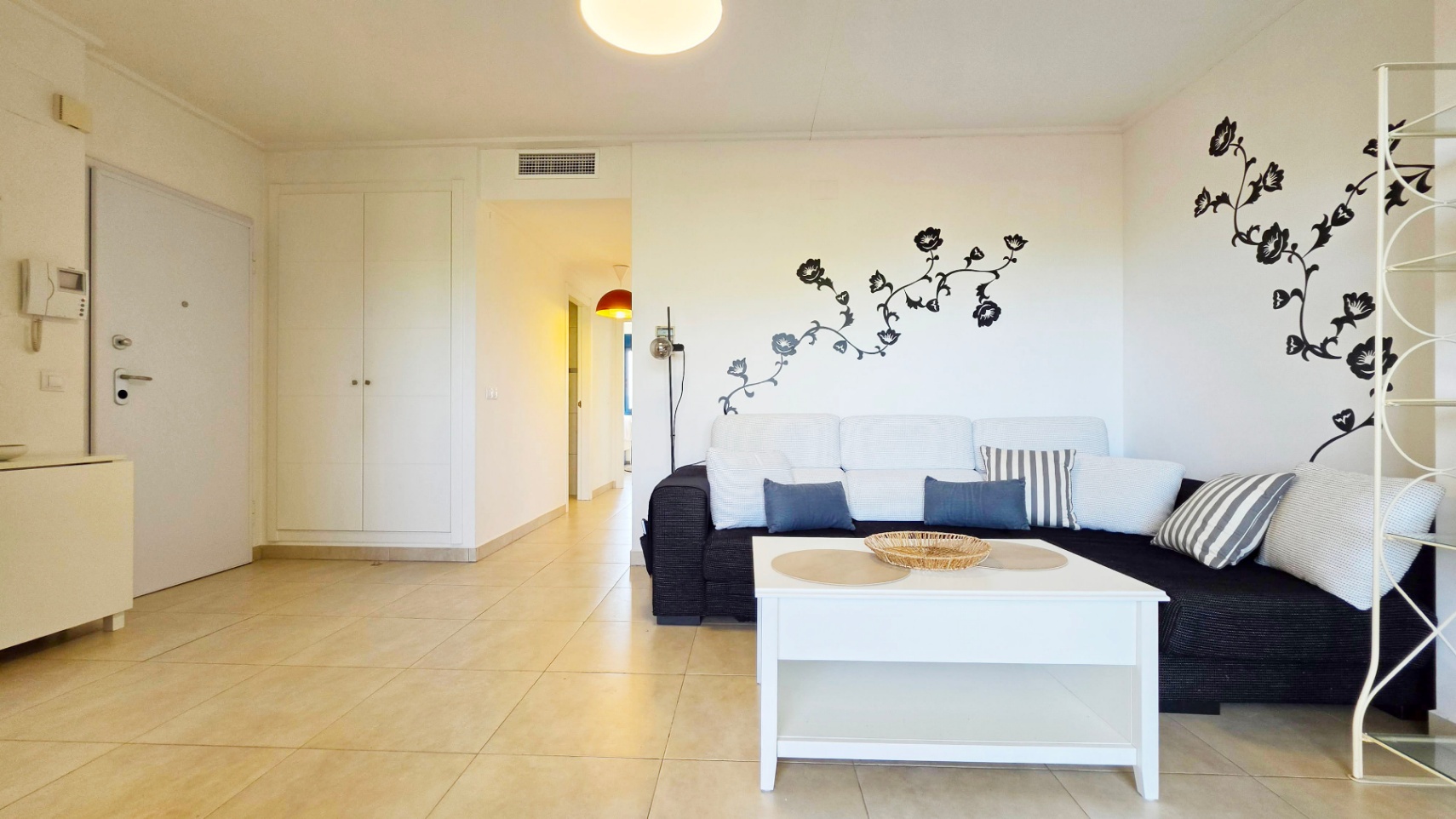 Apartamento con vistas frontales al mar en venta Dénia - Urb. Las Olas