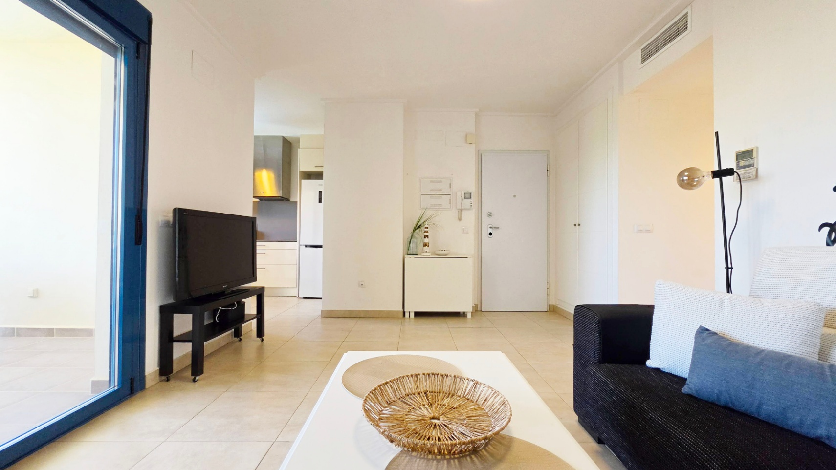 Apartamento con vistas frontales al mar en venta Dénia - Urb. Las Olas