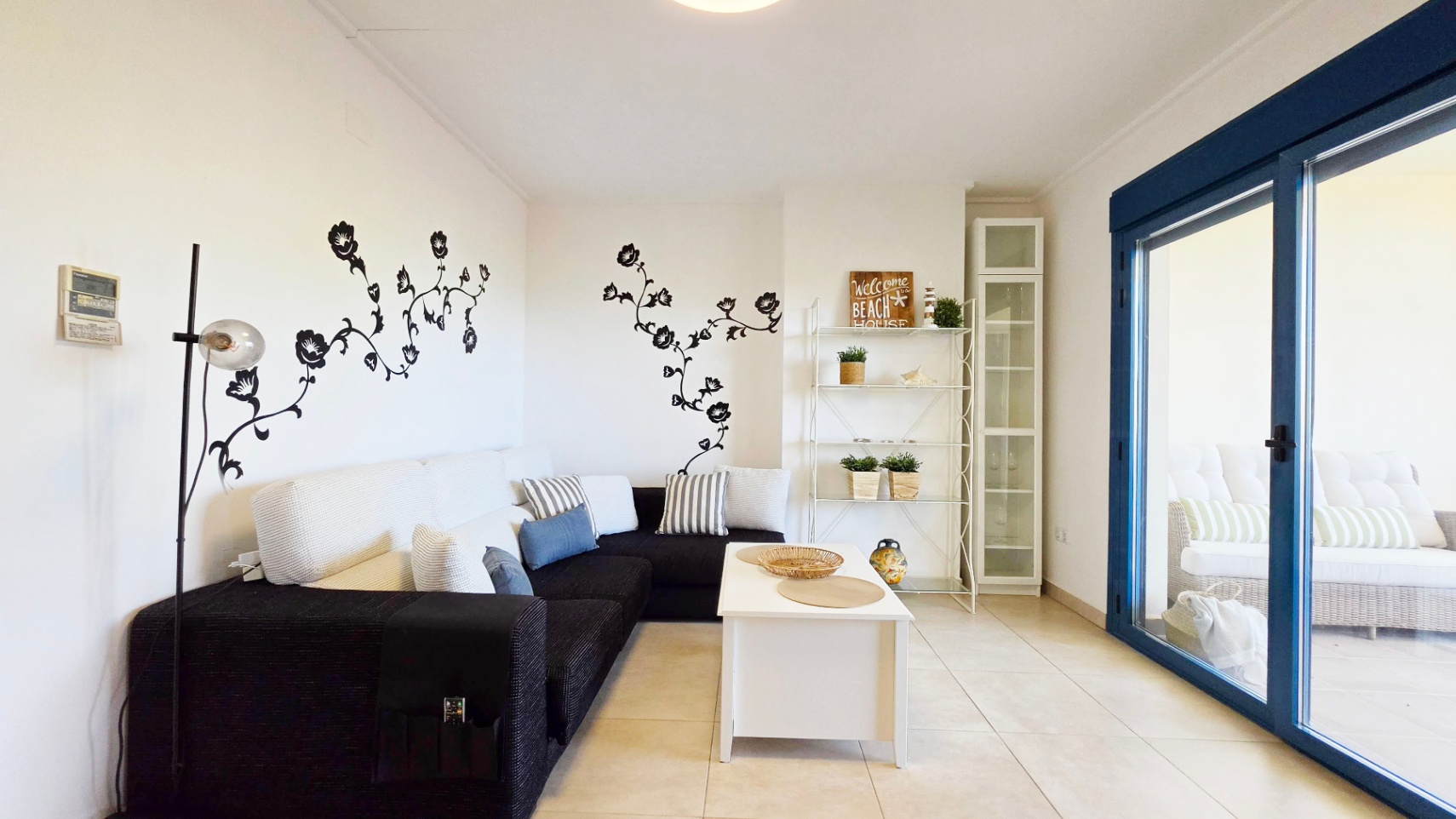 Apartamento con vistas frontales al mar en venta Dénia - Urb. Las Olas