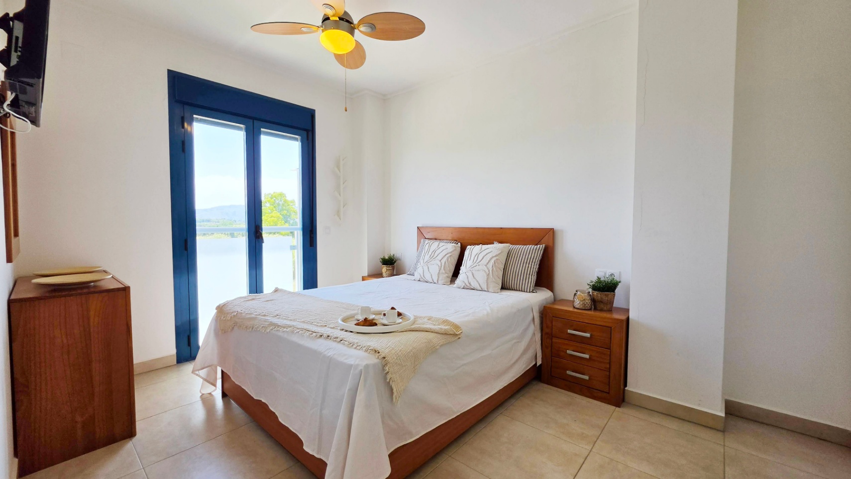 Apartamento con vistas frontales al mar en venta Dénia - Urb. Las Olas
