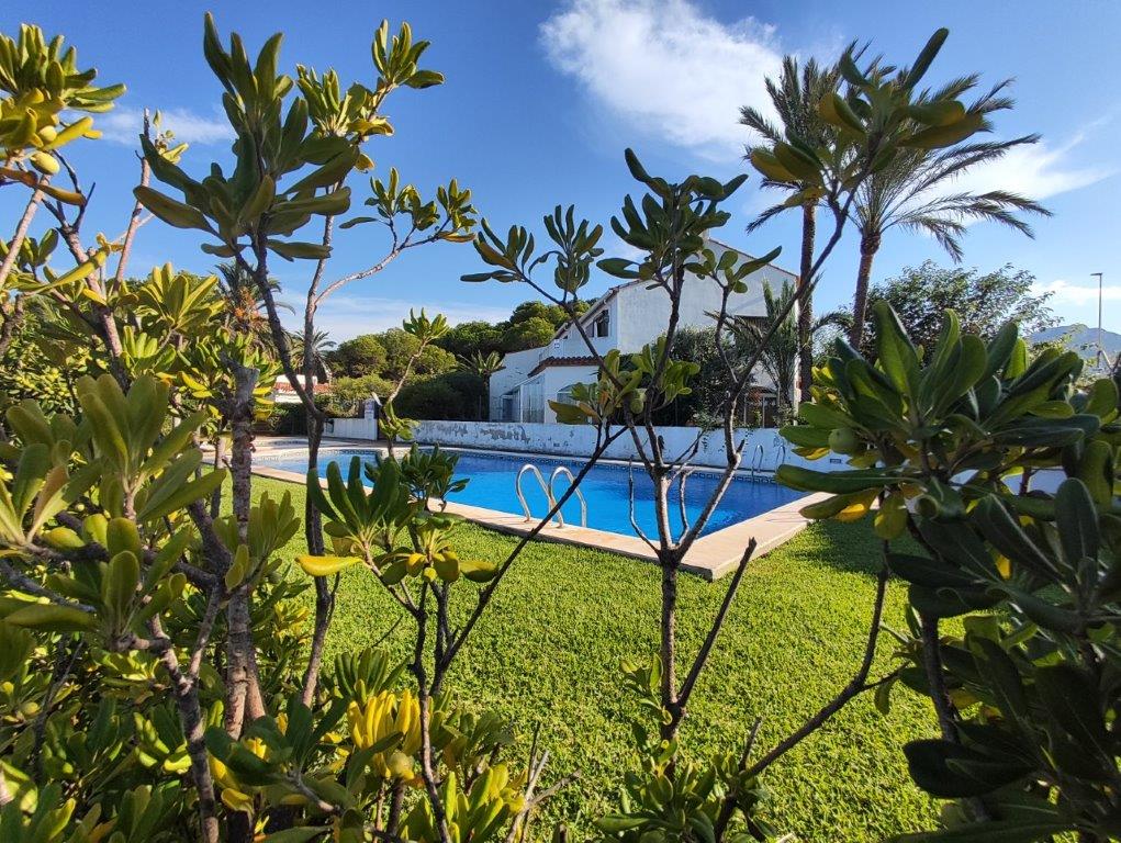 Apartamento en venta primera línea en Dénia - Urb. Meridiano Cero 