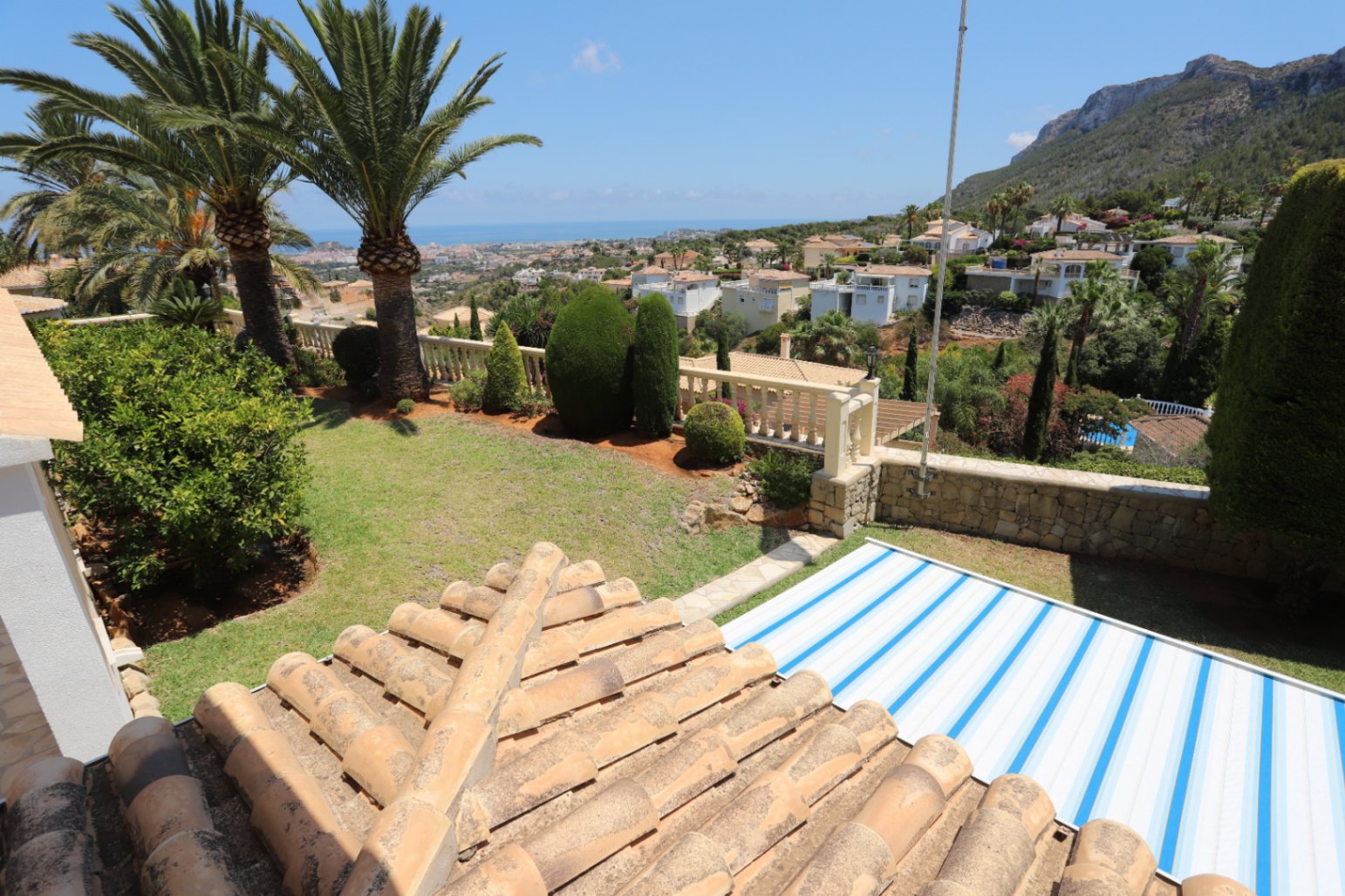 Chalet con vistas al mar en venta Dénia - Urb. Marquesa VI