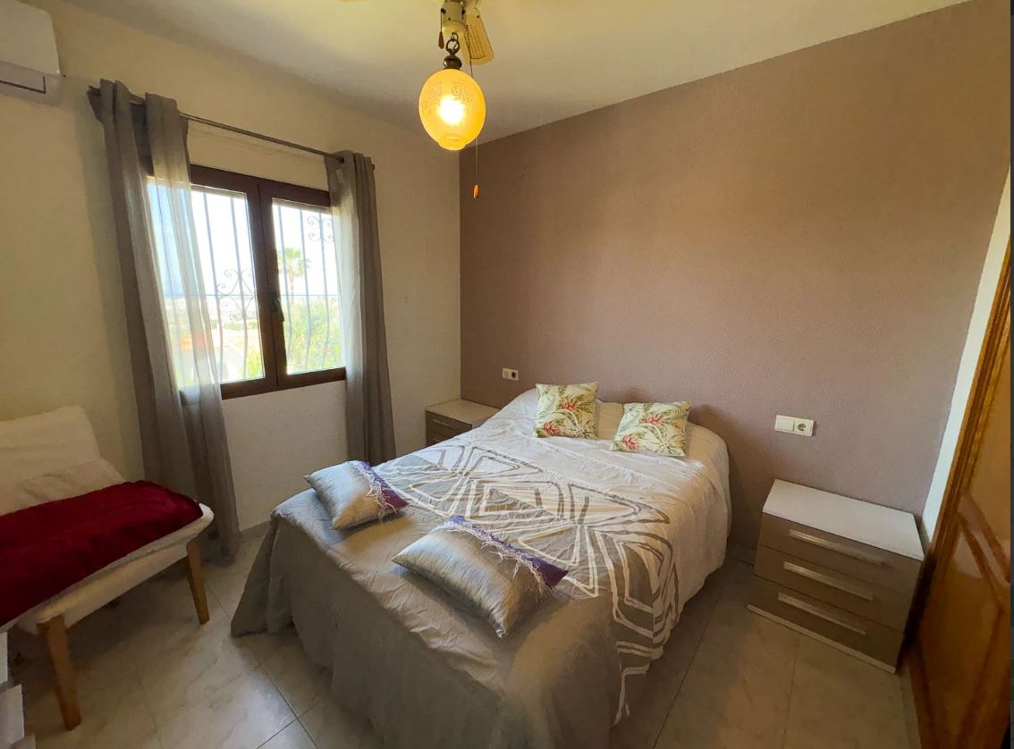 Chalet con vistas al mar y piscina en venta Dénia - Zona Montgó