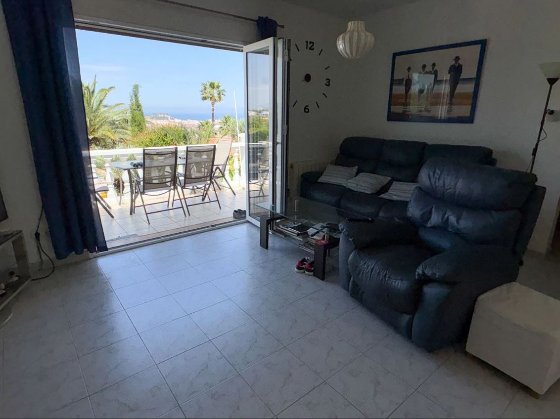 Chalet con vistas al mar y piscina en venta Dénia - Zona Montgó