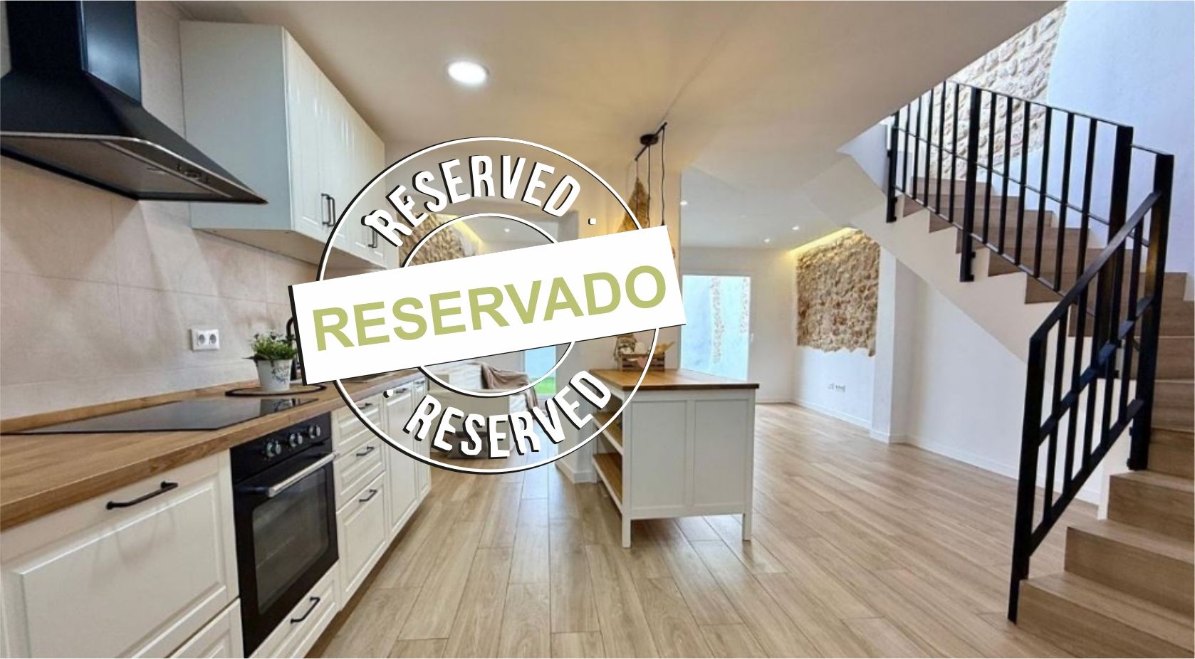 CP2626M - Townhouse with large courtyard for sale in Pedreguer.