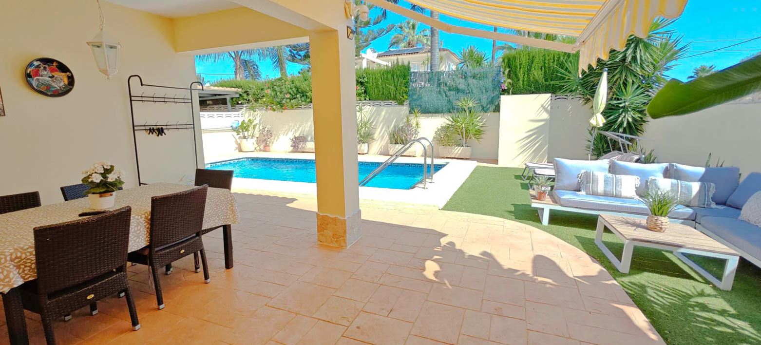 Chalet con piscina privada en venta Dénia - Playa de Las Marinas