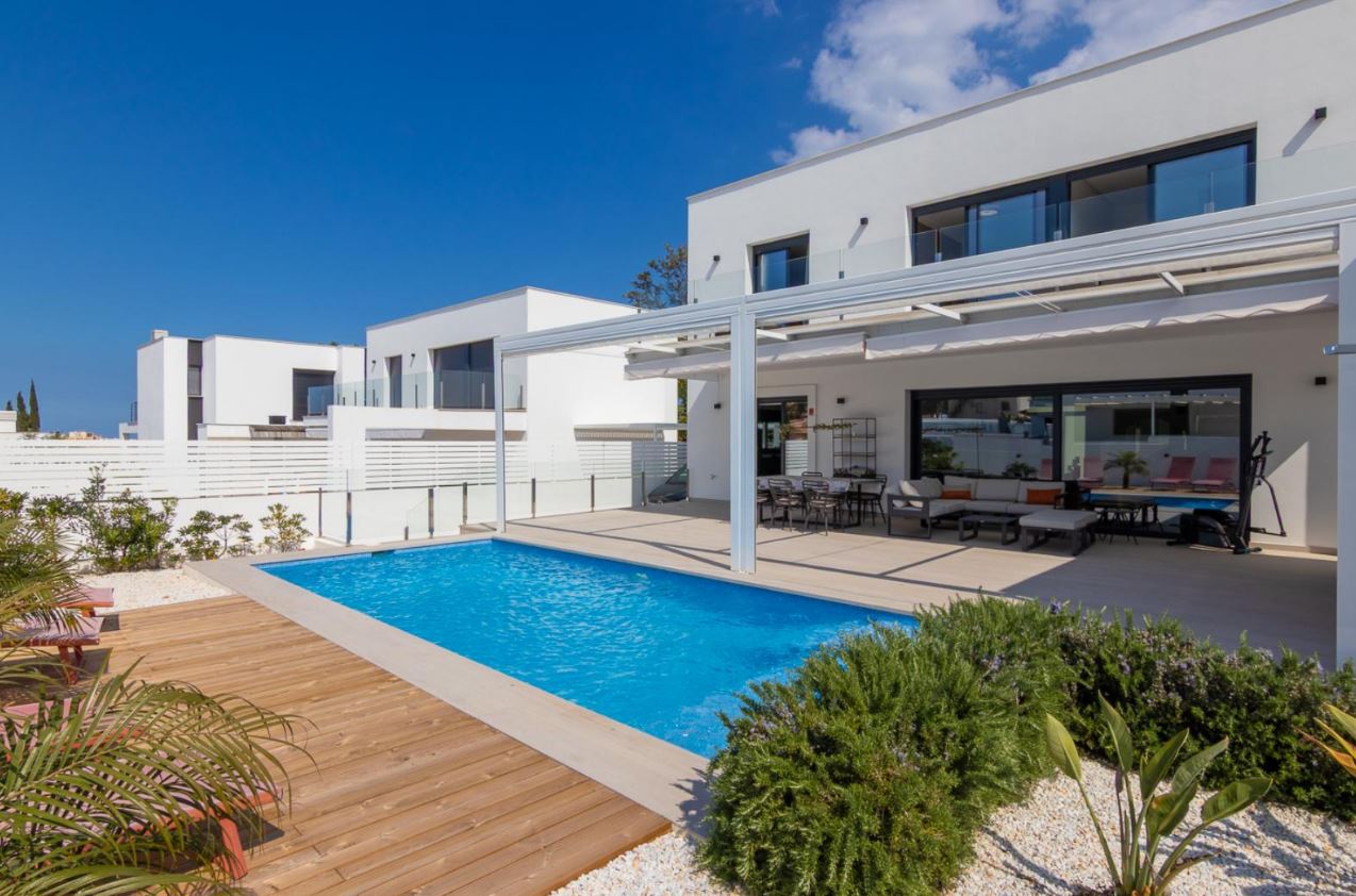 Chalet con piscina en venta Dénia - Tossal Gros