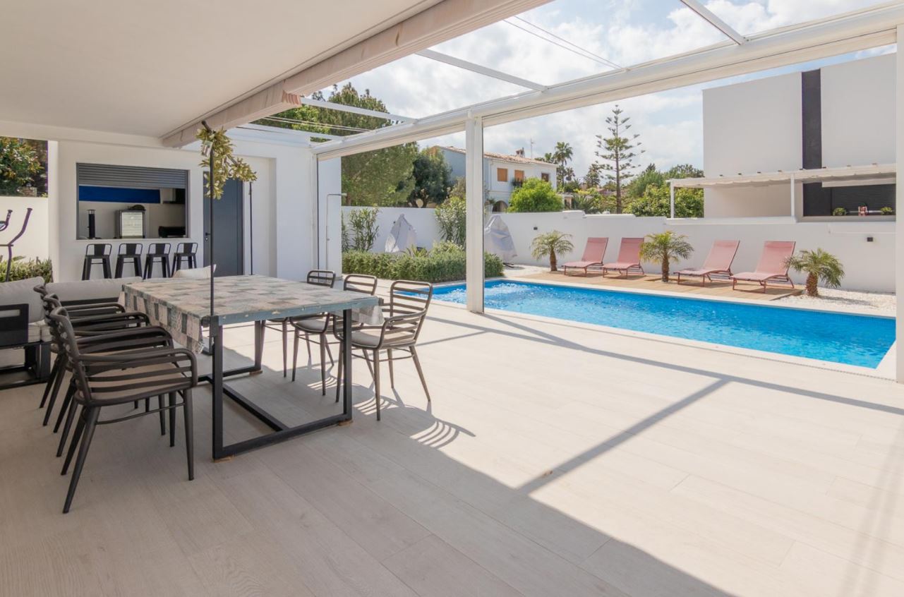 Chalet con piscina en venta Dénia - Tossal Gros