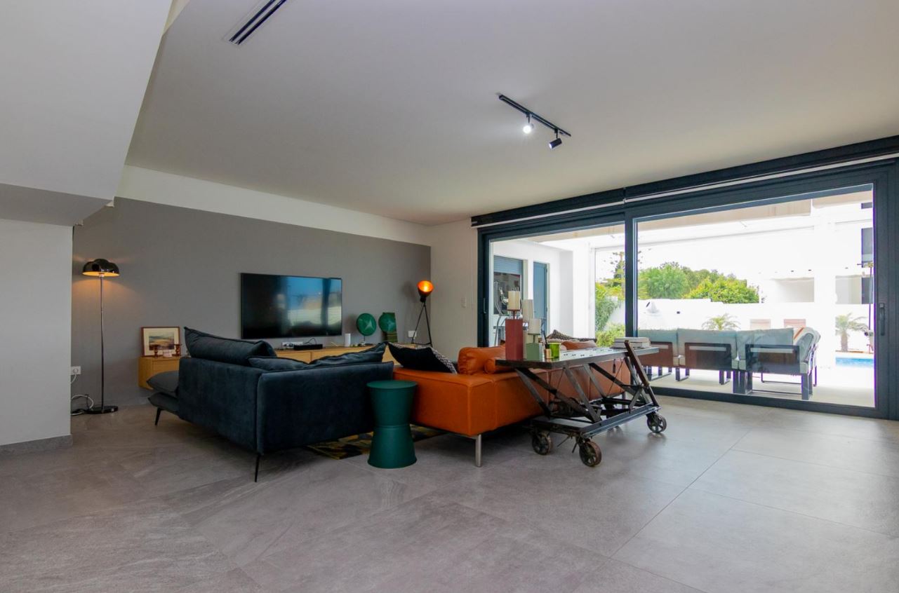 Chalet con piscina en venta Dénia - Tossal Gros
