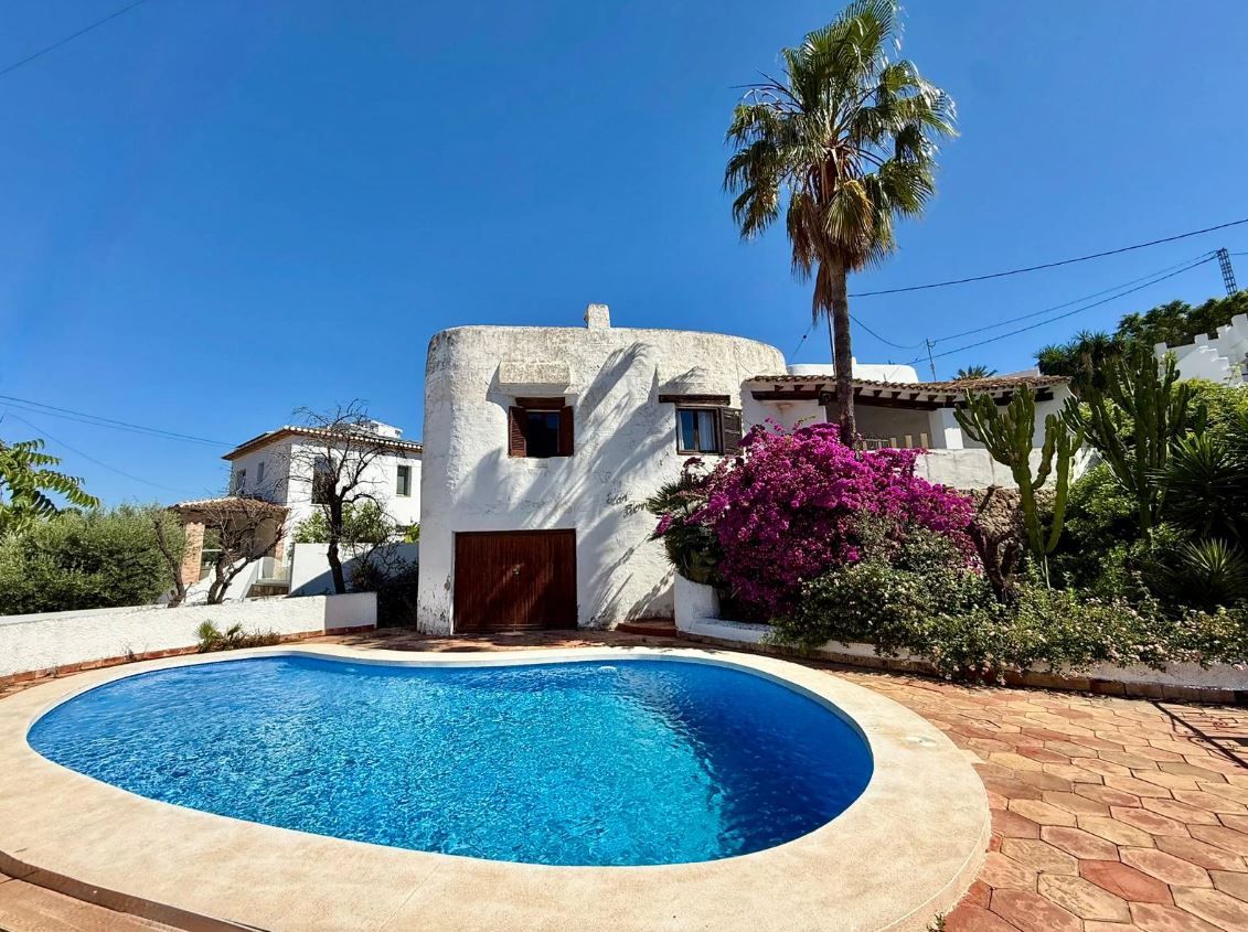 Chalet con piscina privada en venta Dénia - Zona Rotas