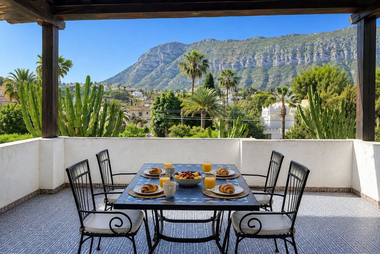 Chalet con piscina privada en venta Dénia - Zona Rotas
