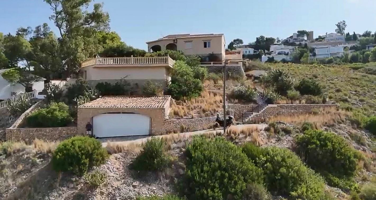 Chalet con piscina en venta Dénia en Las Rotas