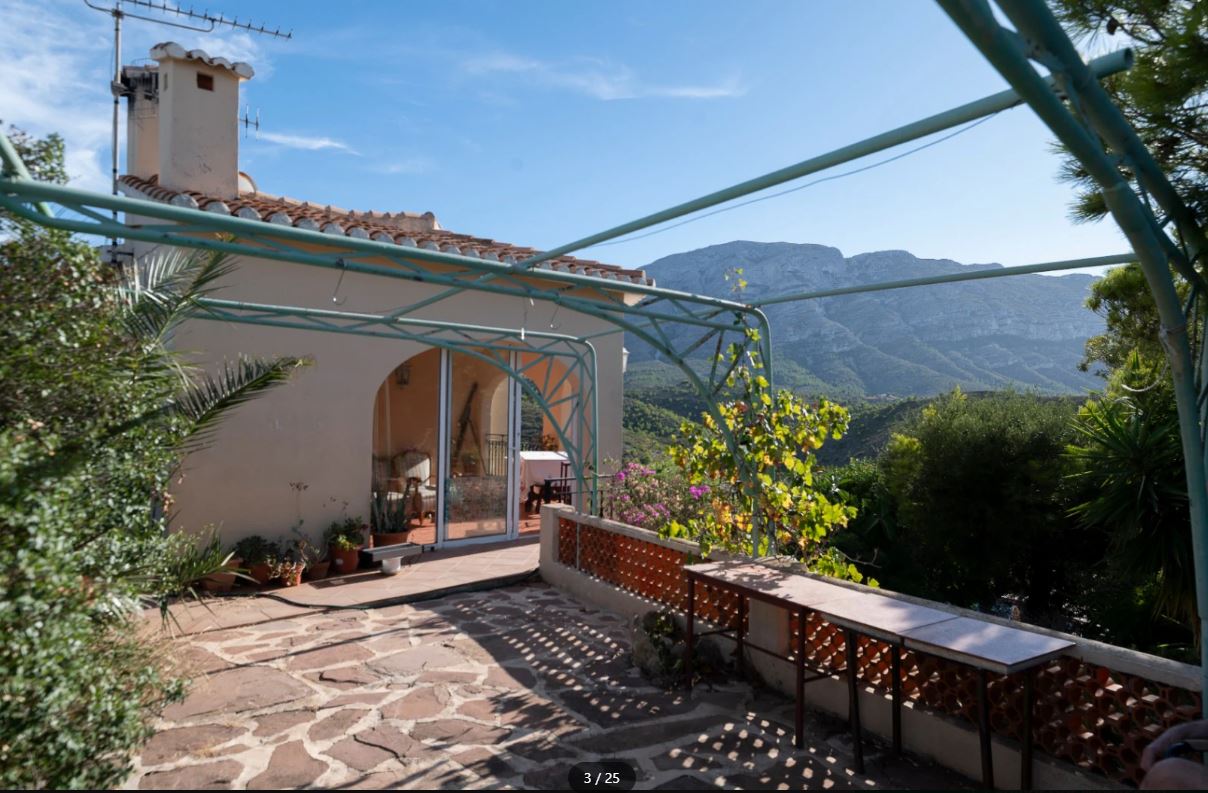 Chalet con piscina en venta Dénia en Las Rotas