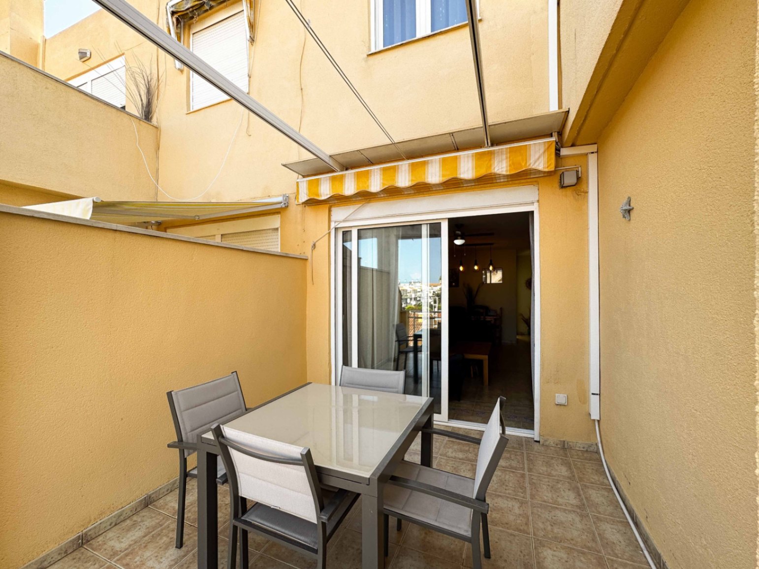 Apartamento con vistas al mar en venta Dénia - Urb. Jardines de Denia 1