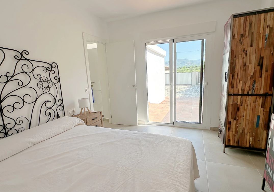 Casa de campo en venta Ráfol de Almunia