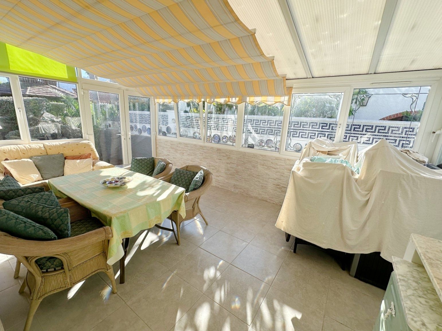 Chalet con piscina en venta Els Poblets