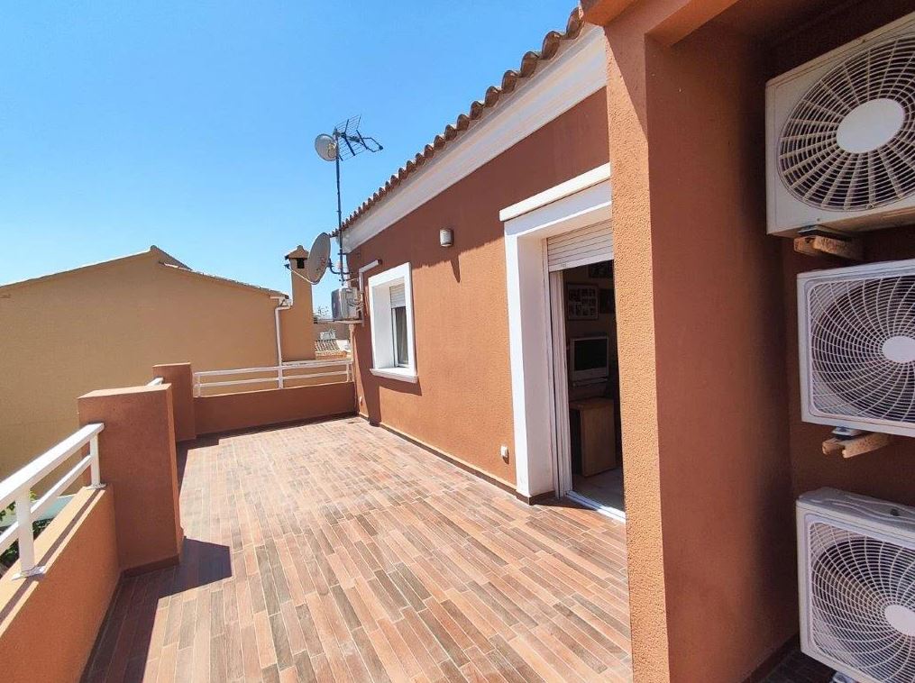 Chalet con piscina privada en Dénia - Playa Las Marinas
