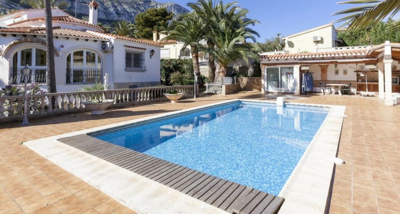 Villa mit Pool zu verkaufen in Dénia - Galeretes