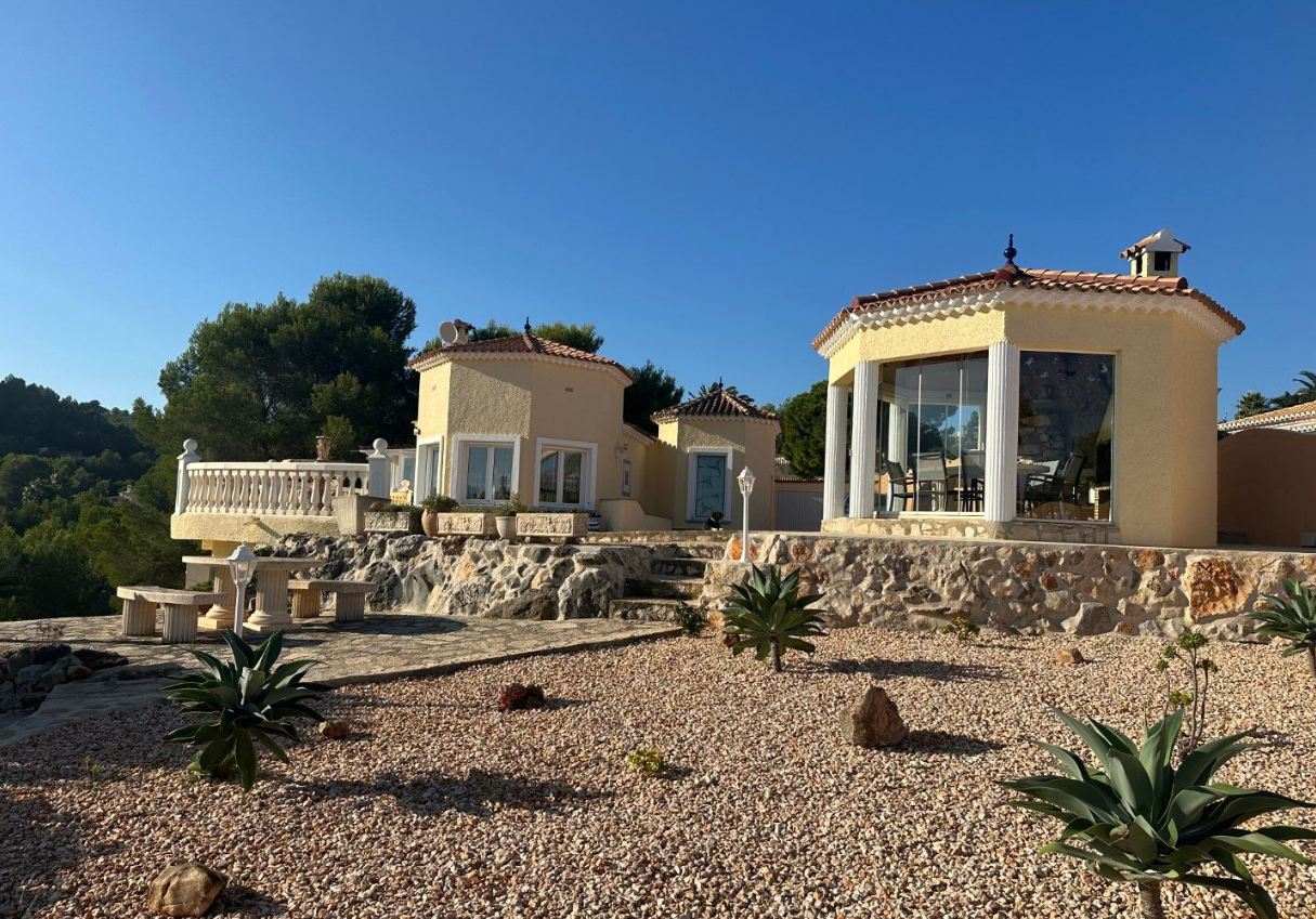 Villa con vistas al mar en venta Denia - Zona Montgó