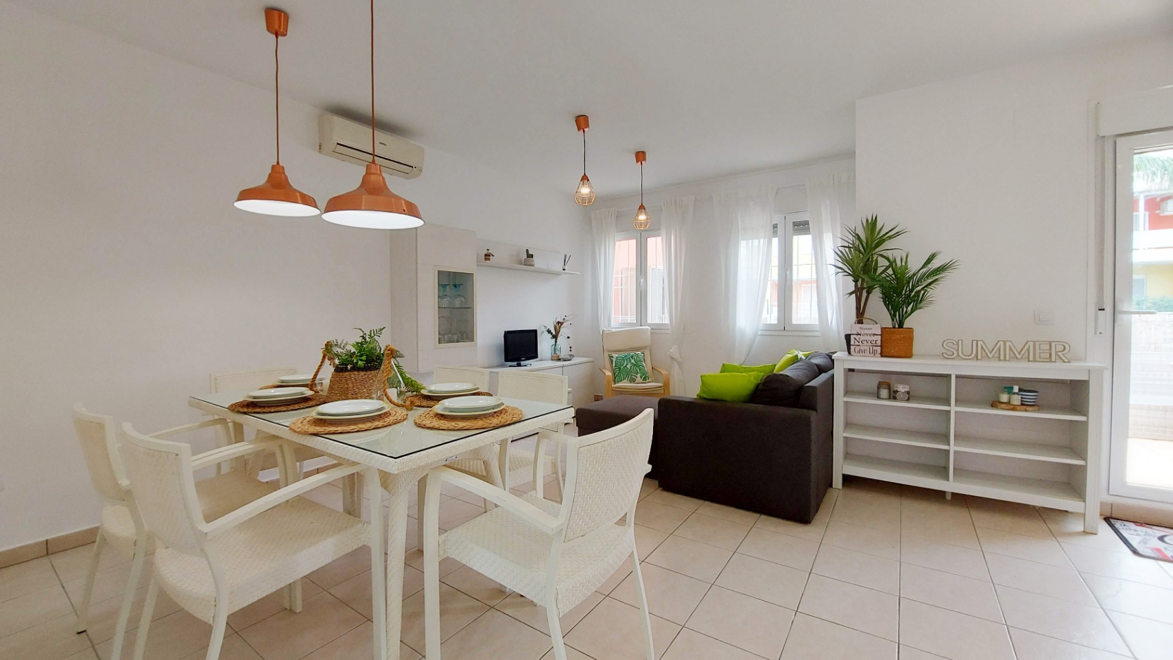 Apartment for sale on the beach of Les Deveses