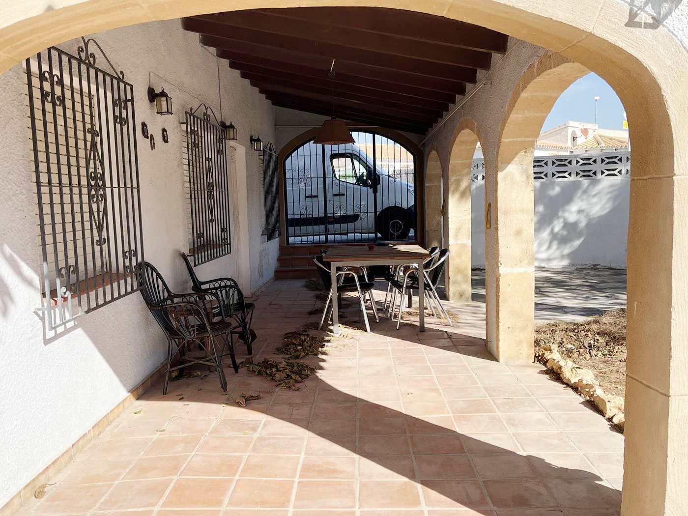 Villa zu verkaufen in Dénia - Playa de La Almadrava