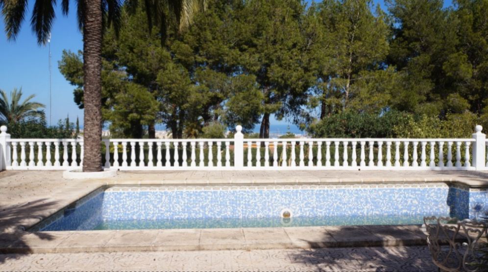 Villa mit Pool und Meerblick zu verkaufen in Denia
