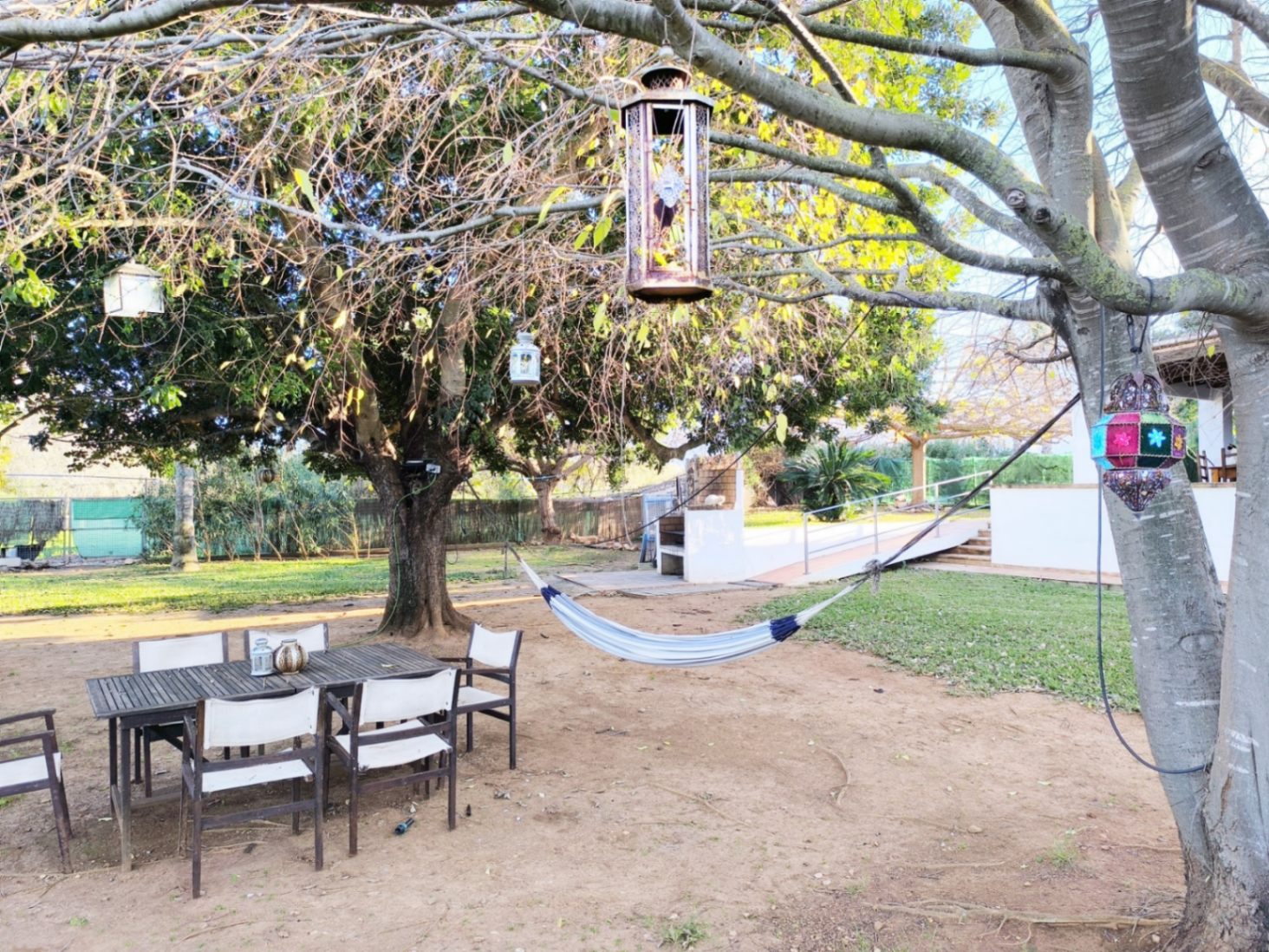 Villa con piscina privada en venta Ondara