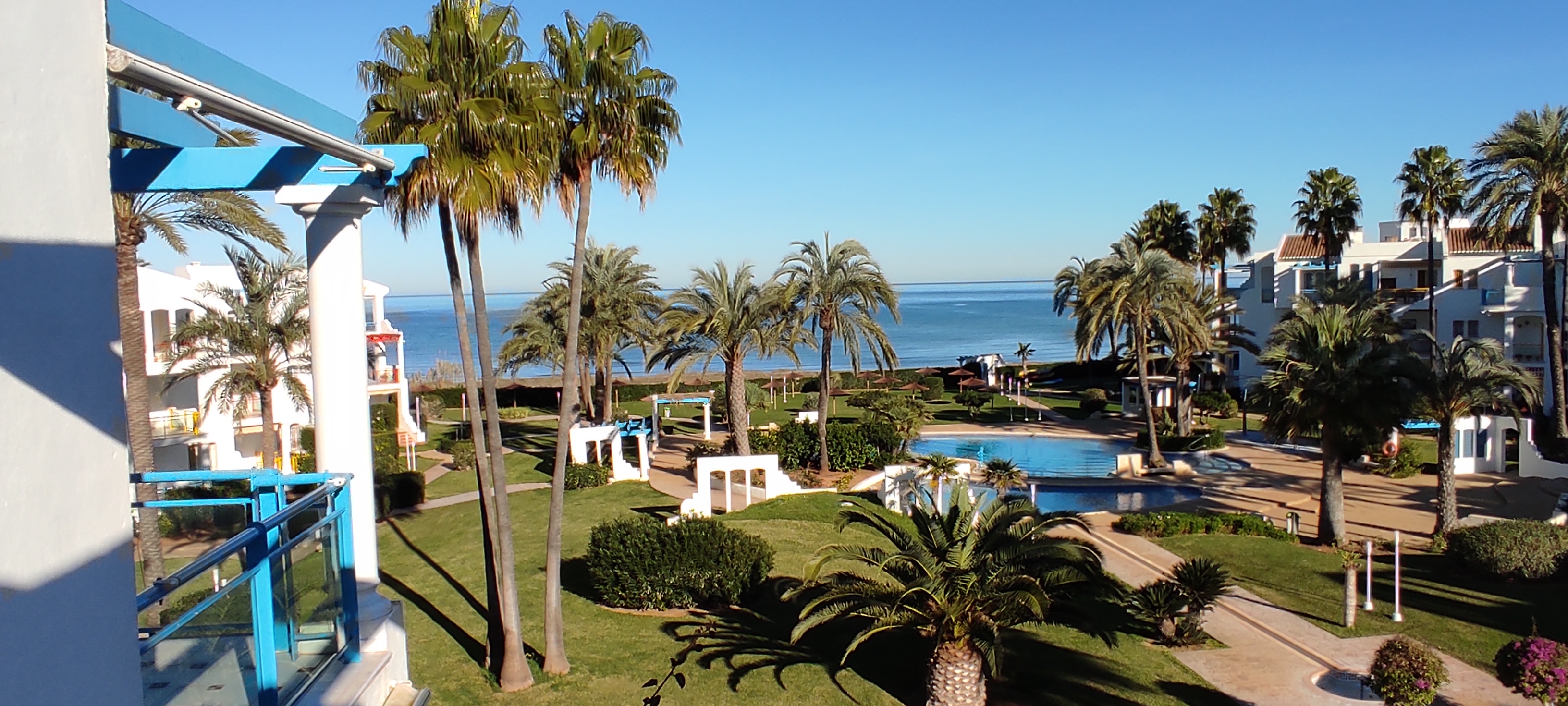 Vordere Wohnung zum Meer in Dénia - Urb. Der Pool