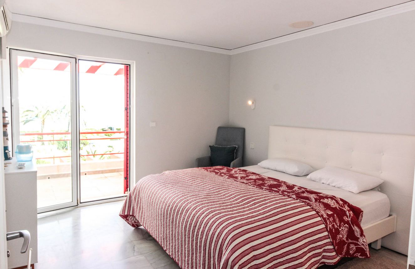 Vordere Wohnung zum Meer in Dénia - Urb. Der Pool