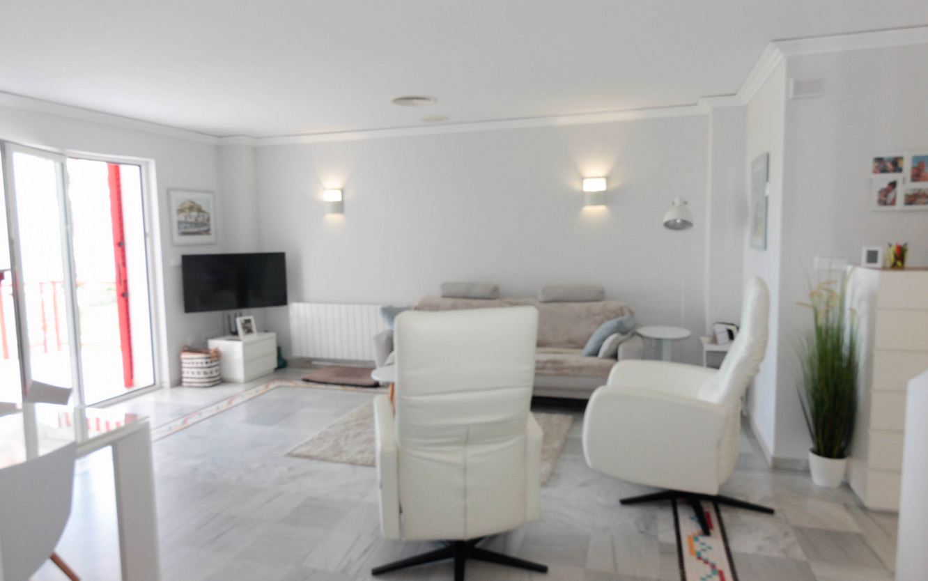 Vordere Wohnung zum Meer in Dénia - Urb. Der Pool