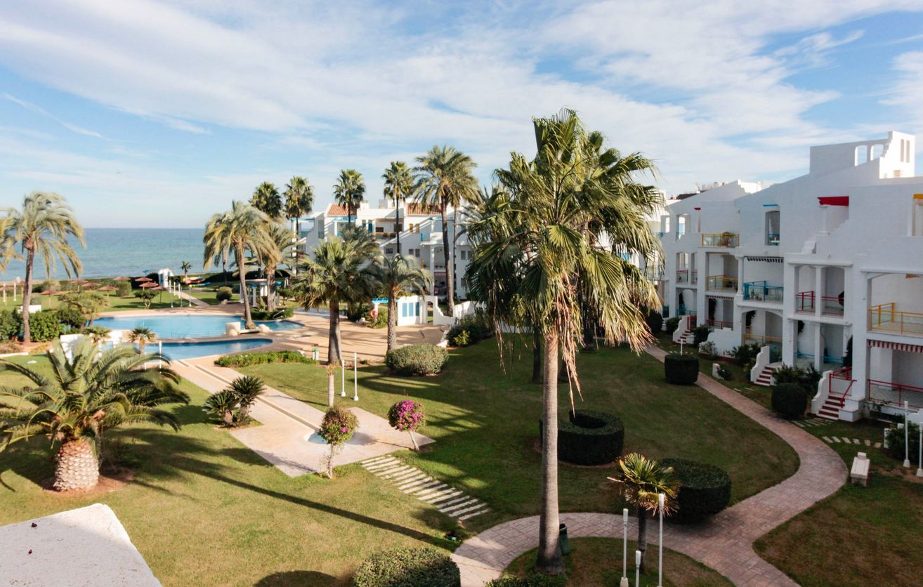 Vordere Wohnung zum Meer in Dénia - Urb. Der Pool