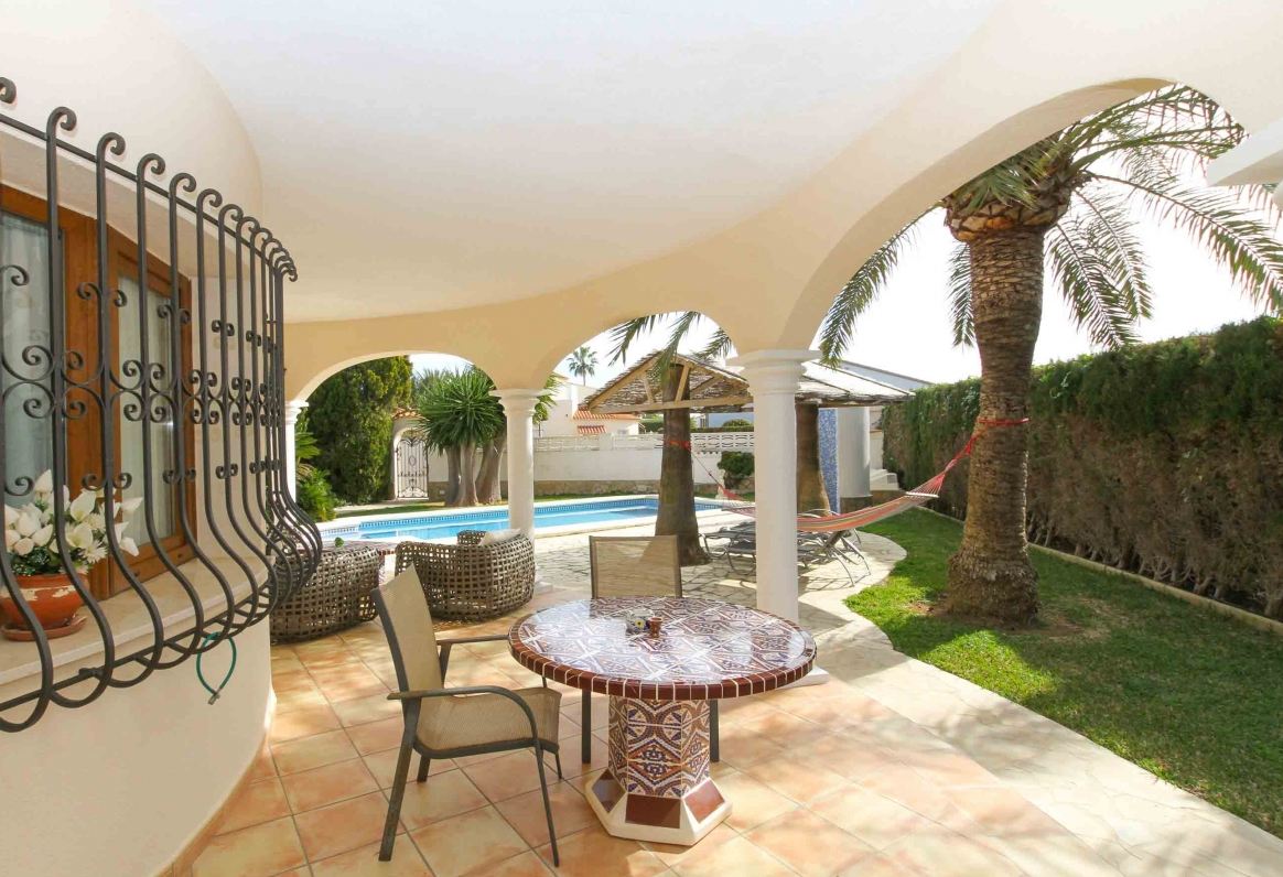 Villa for sale in Dénia playa de Las Marinas